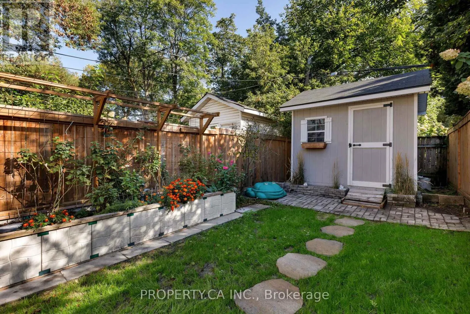 419 RHODES AVENUE