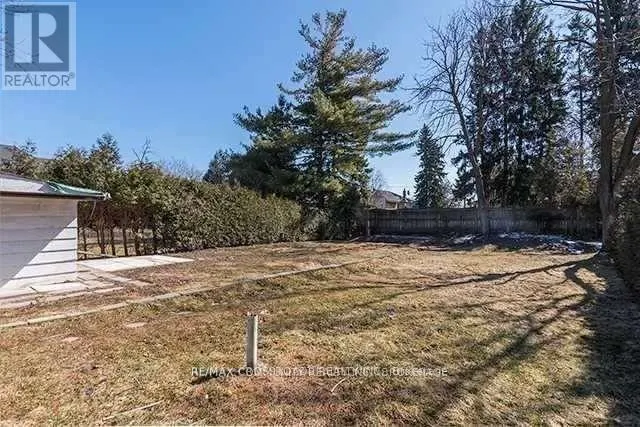MAIN FLOOR ONLY - 4073 ELLESMERE ROAD