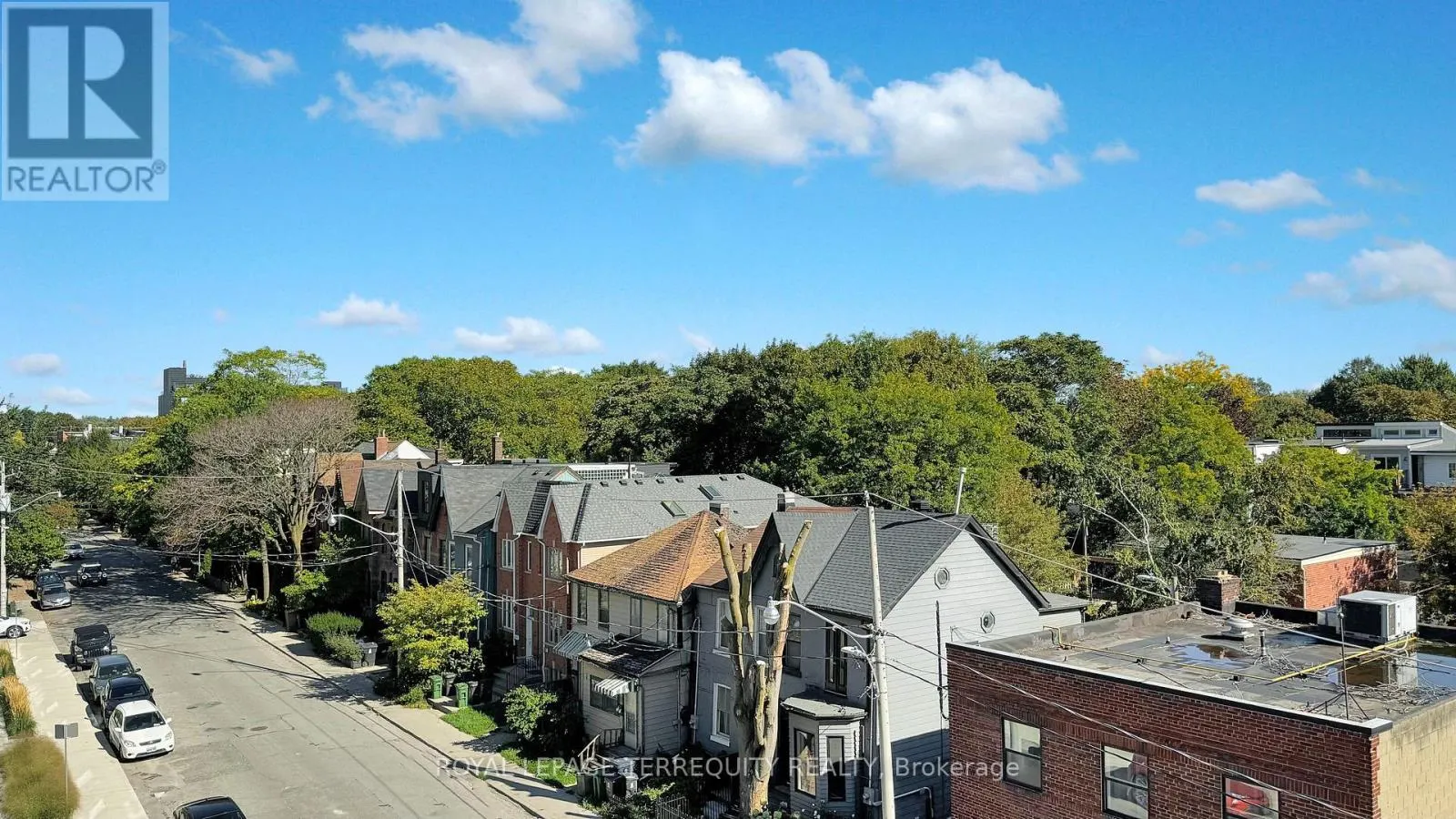 447 - 150 LOGAN AVENUE
