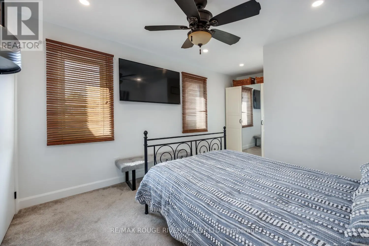 21 RAINE DRIVE