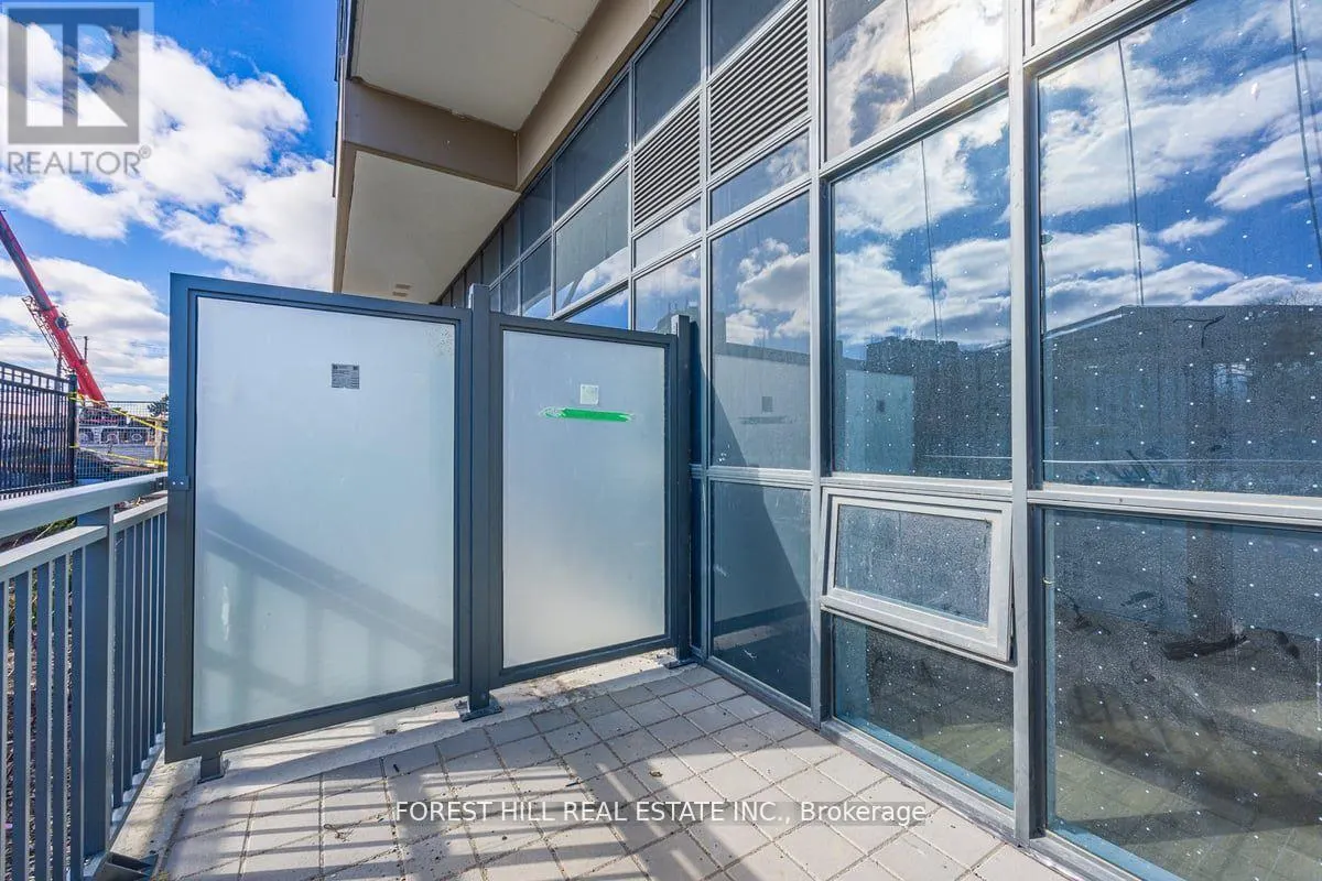 105 - 10 MEADOWGLEN PLACE