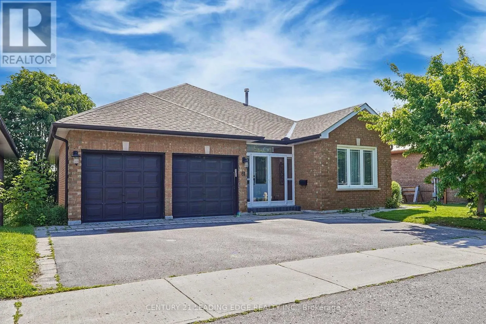 MIDDLE LEVEL - 61 GARDEN STREET NE