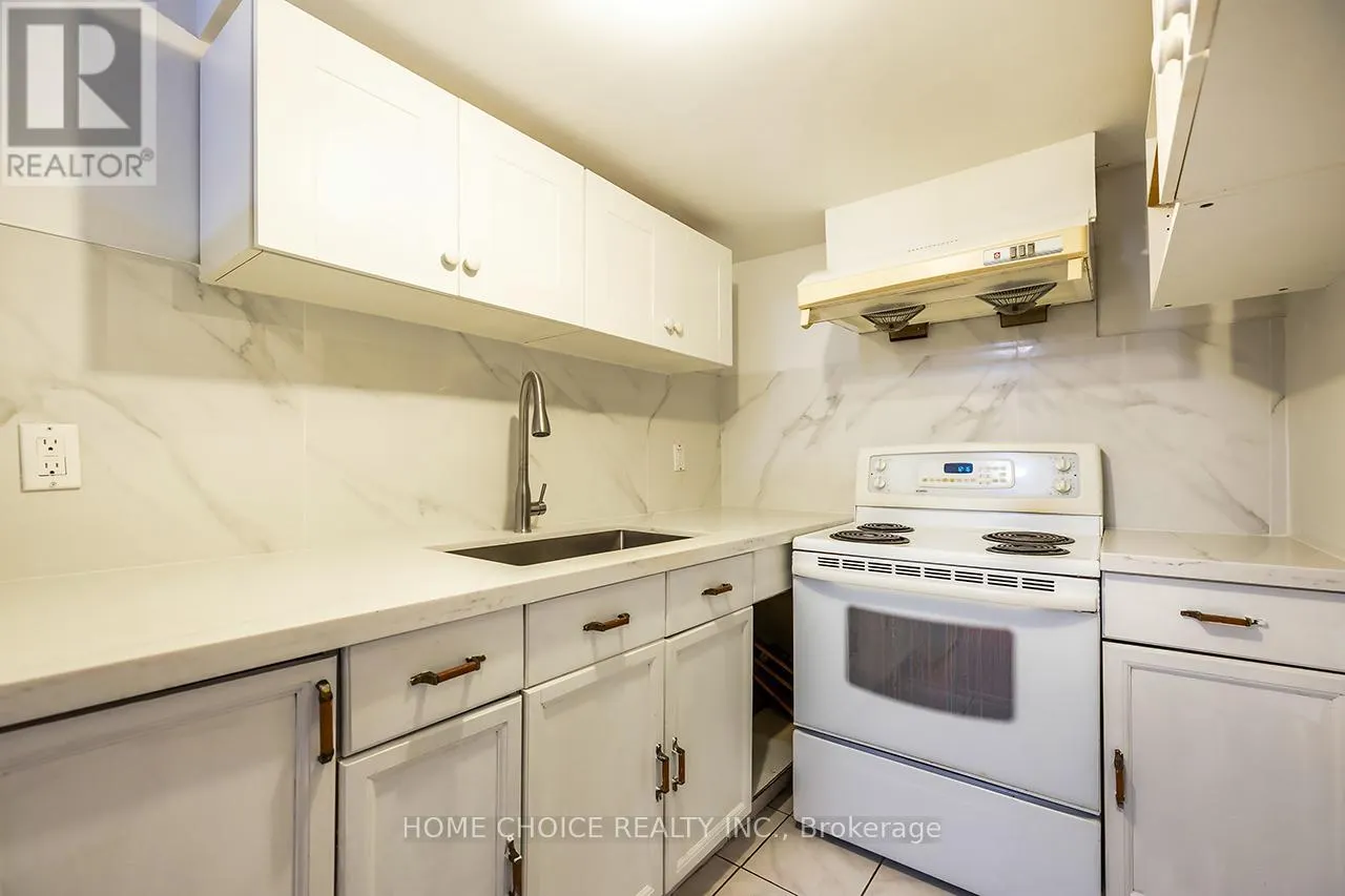 674 BRASSWINDS TRAIL