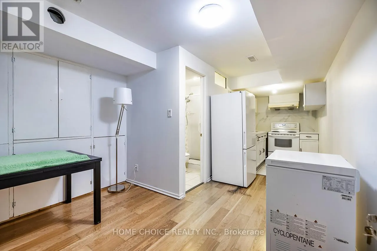 674 BRASSWINDS TRAIL