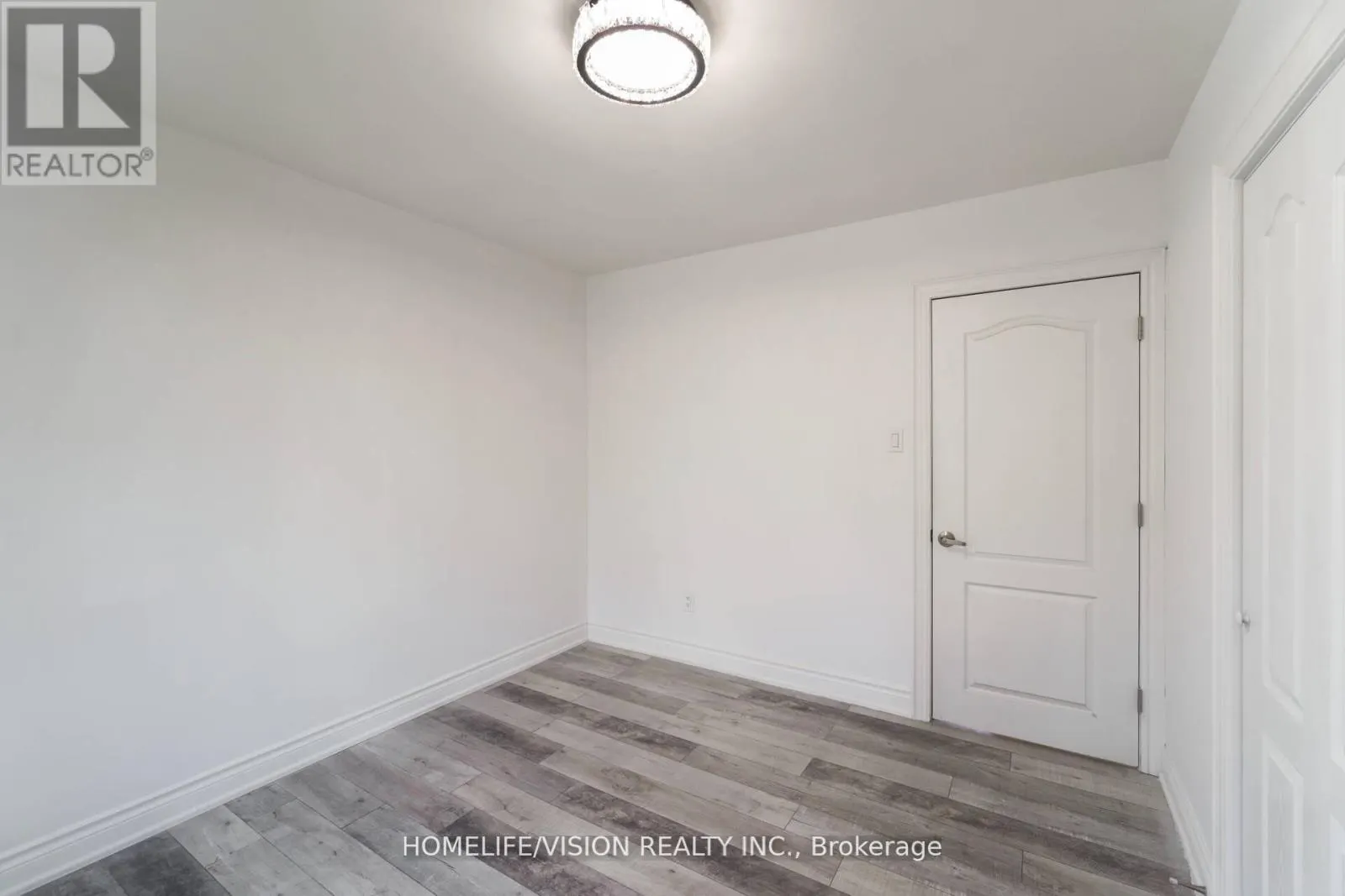 5 ORLANDO BOULEVARD