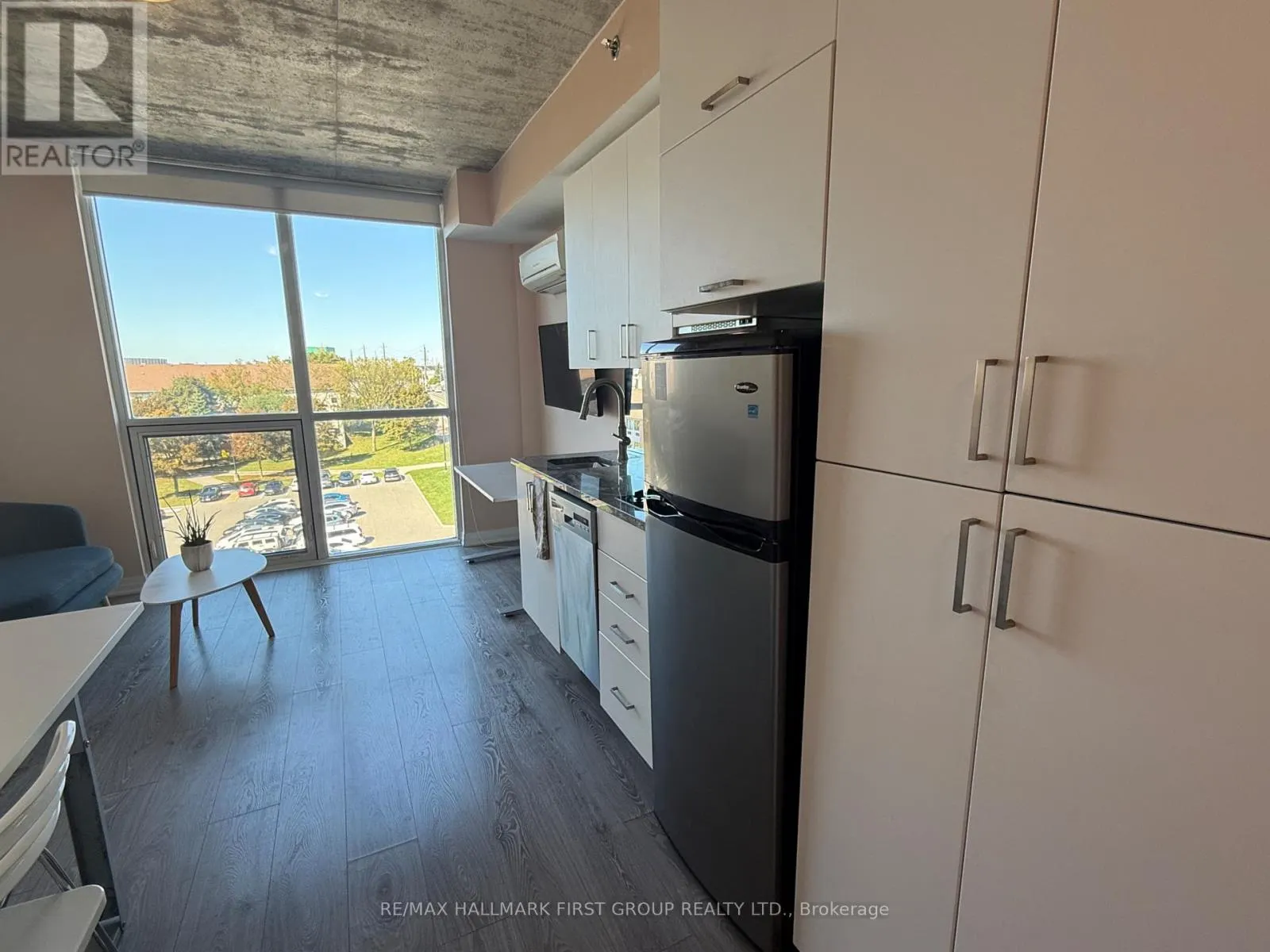 529 - 1900 SIMCOE STREET N