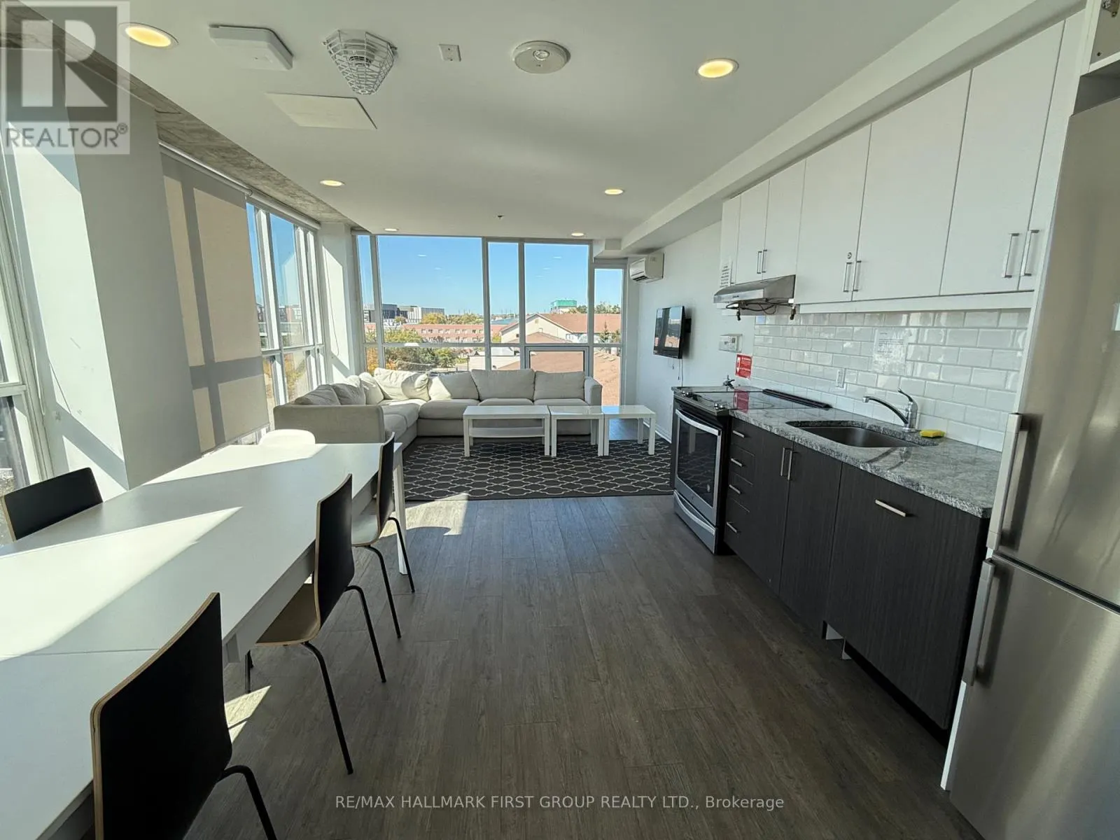 529 - 1900 SIMCOE STREET N