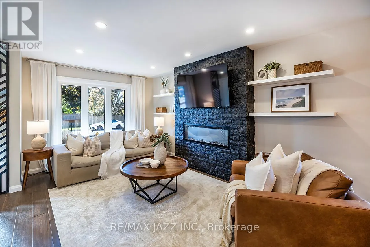 541 GALAHAD DRIVE