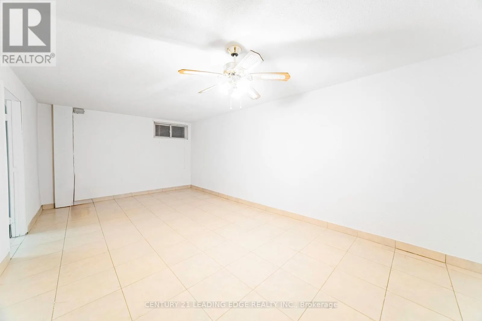 77 SNOWBALL CRESCENT