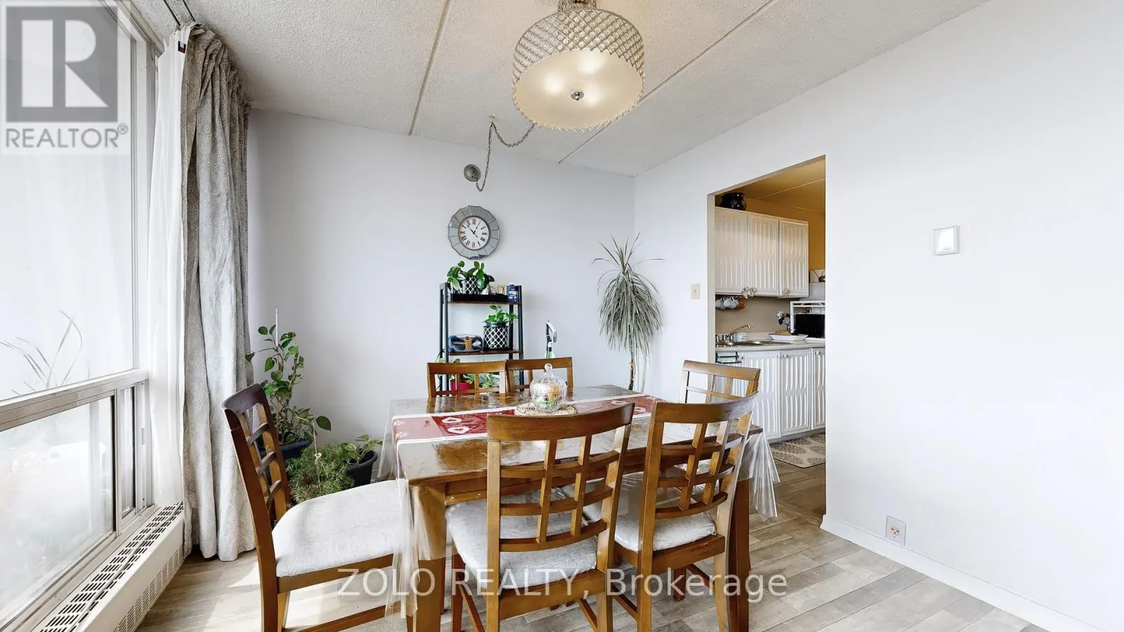 1015 - 2 GLAMORGAN AVENUE