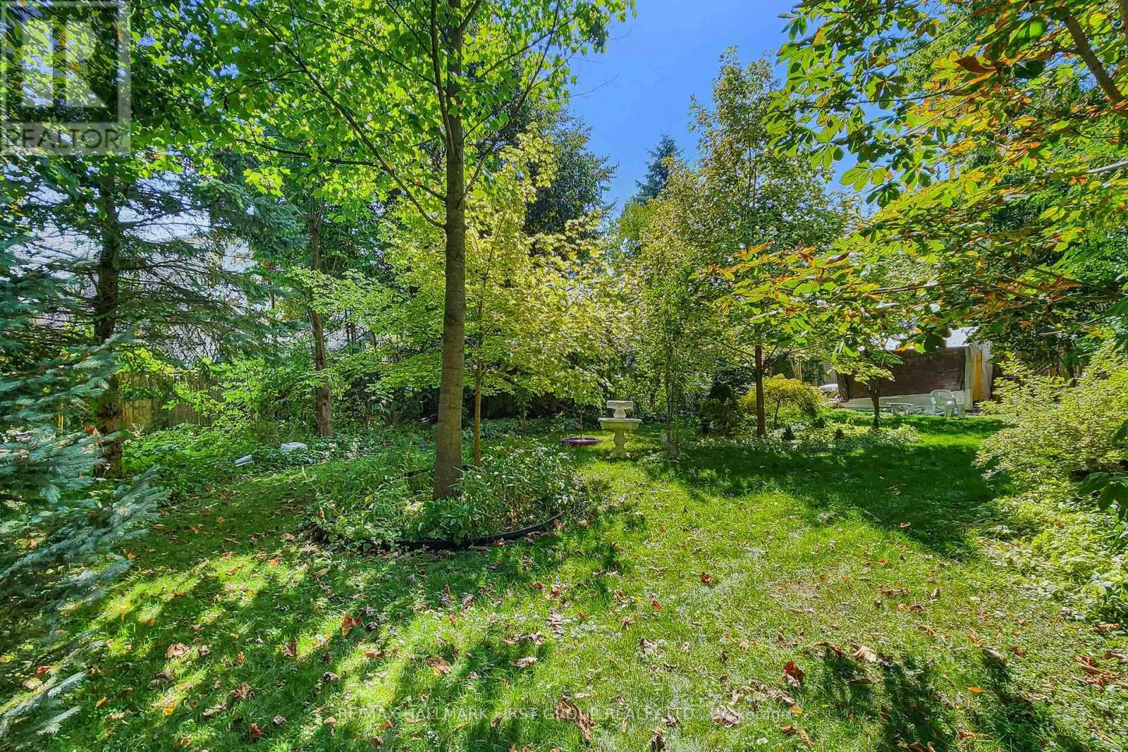 1433 FINCH AVENUE