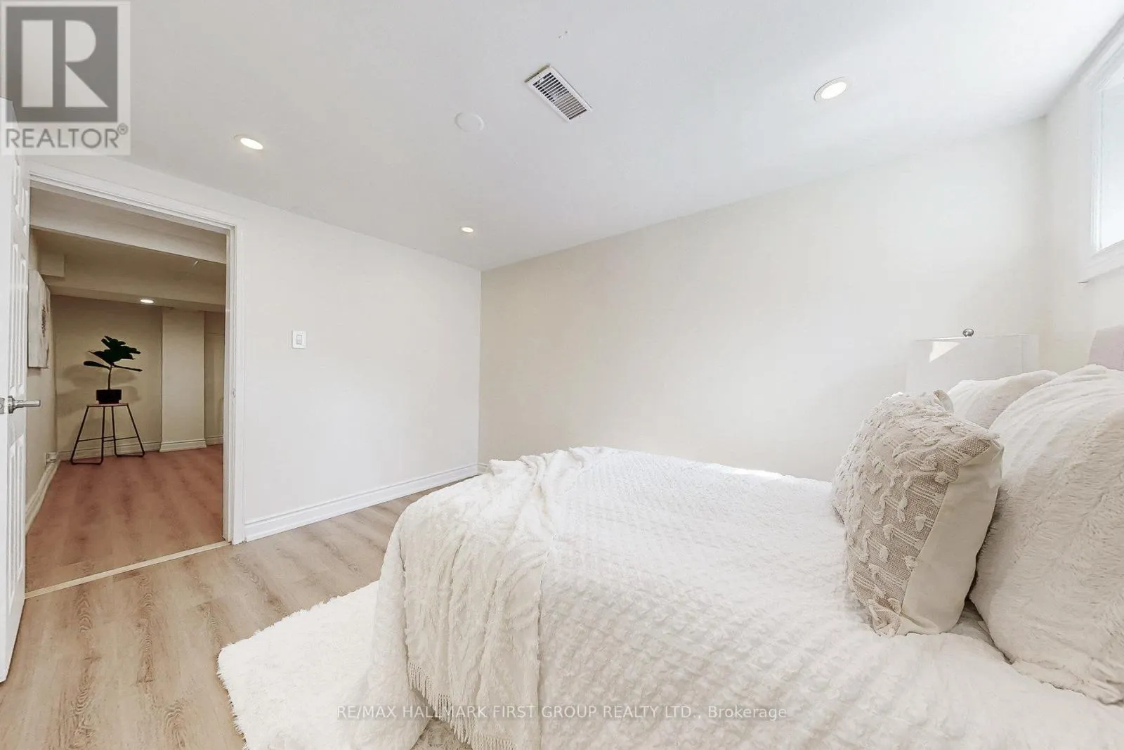 589 MARKSBURY ROAD