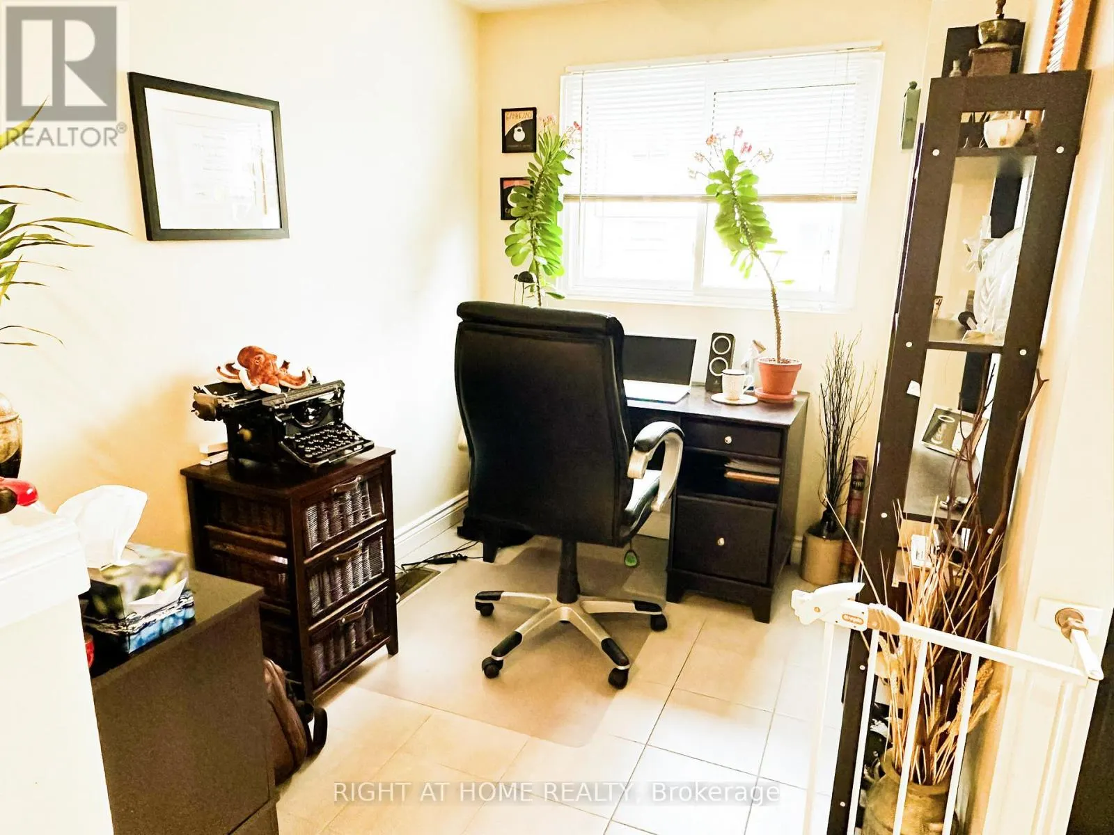47 - 1330 TROWBRIDGE DRIVE, #47
