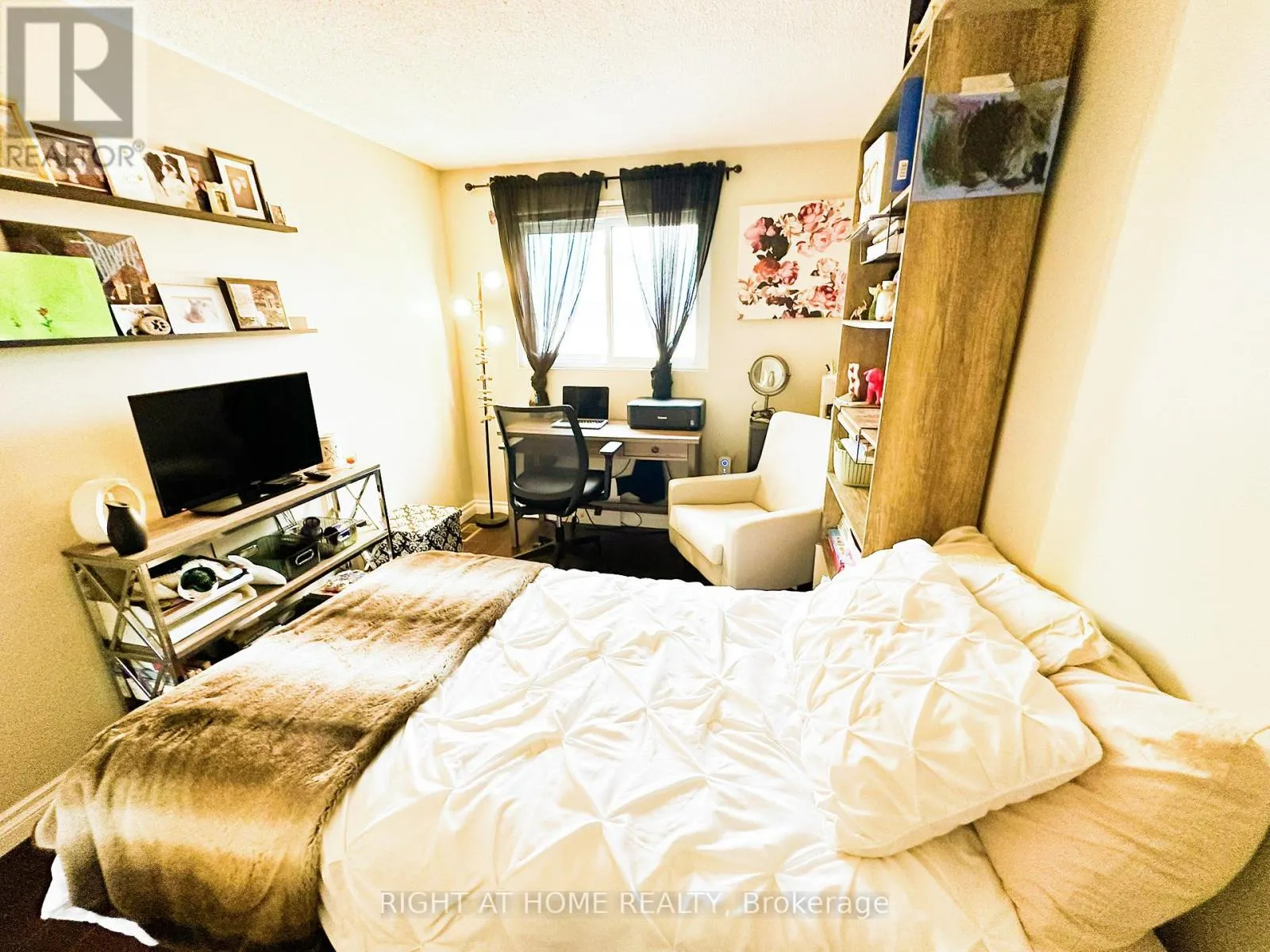 47 - 1330 TROWBRIDGE DRIVE, #47