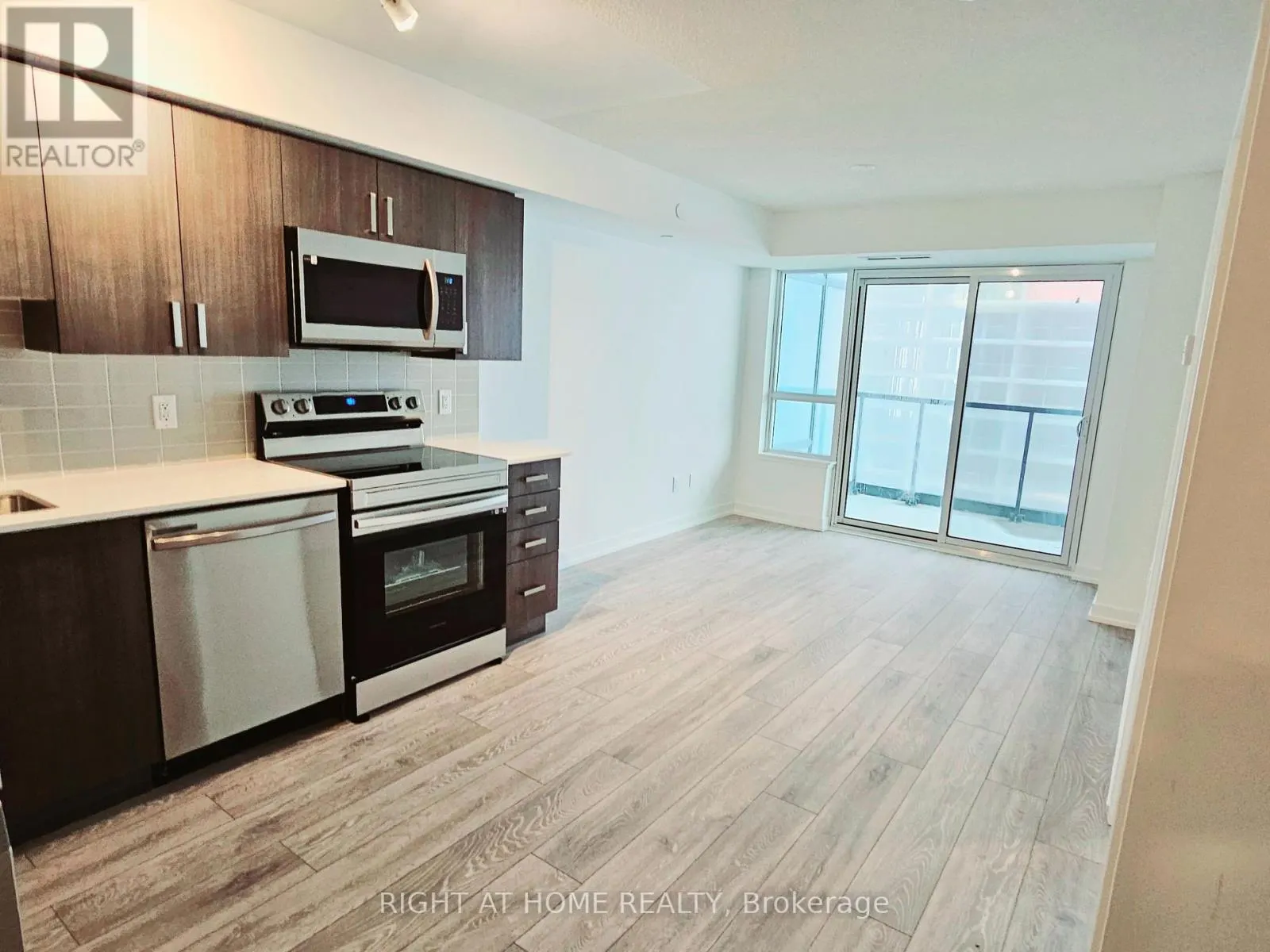 1307 - 1455 CELEBRATION DRIVE