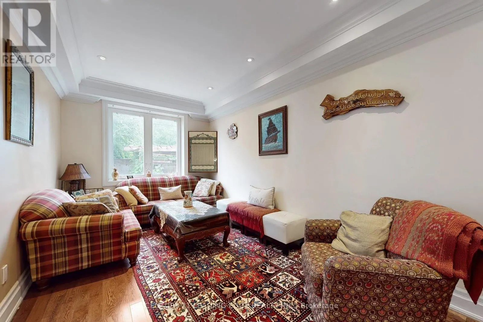 11 BELLVARE CRESCENT