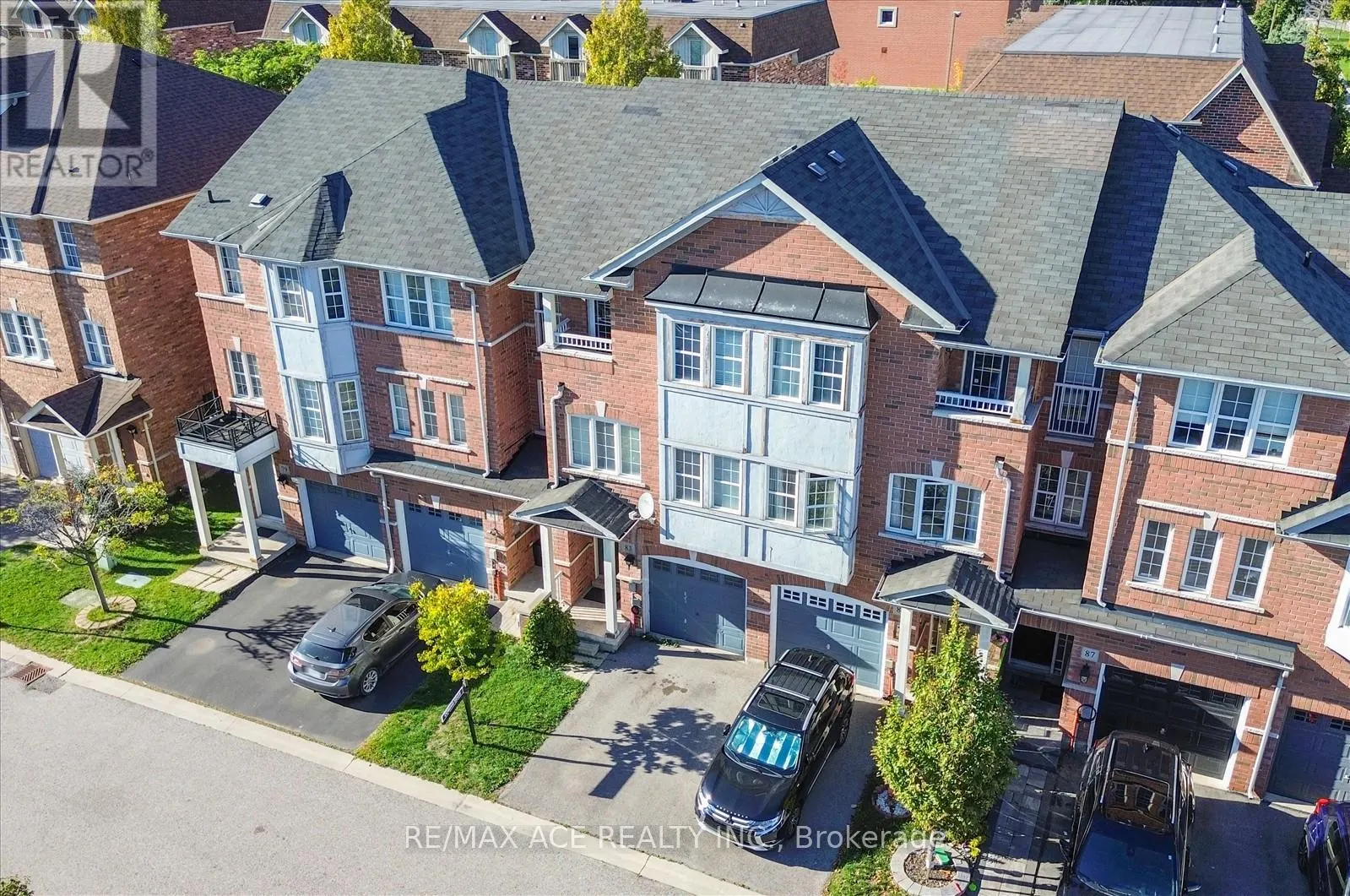 83 HUXTABLE LANE