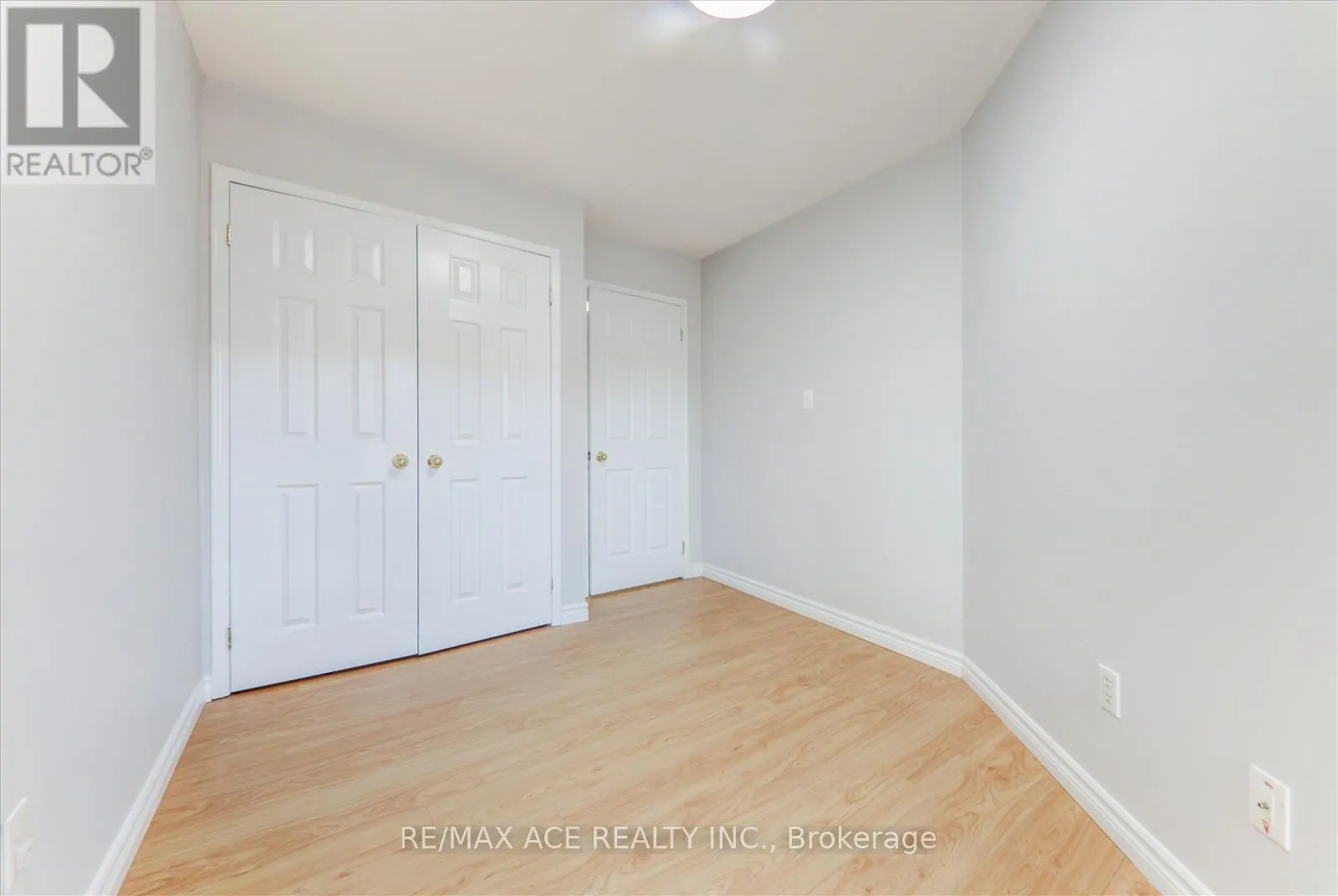 83 HUXTABLE LANE