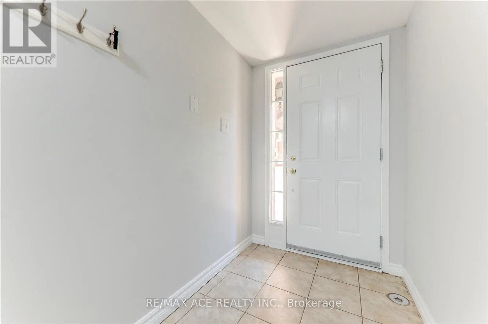 83 HUXTABLE LANE