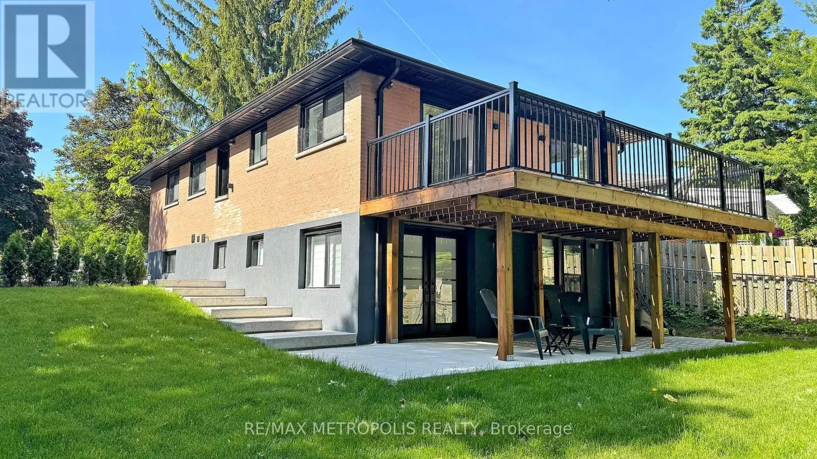 LOWER - 640 LANSDOWNE DRIVE