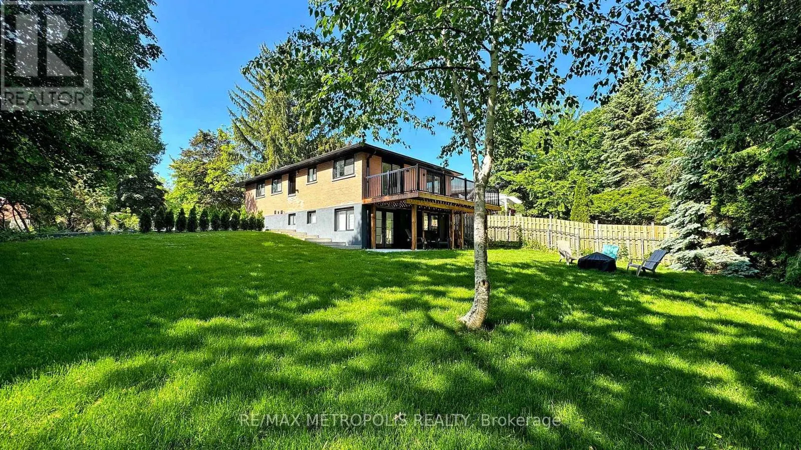 LOWER - 640 LANSDOWNE DRIVE