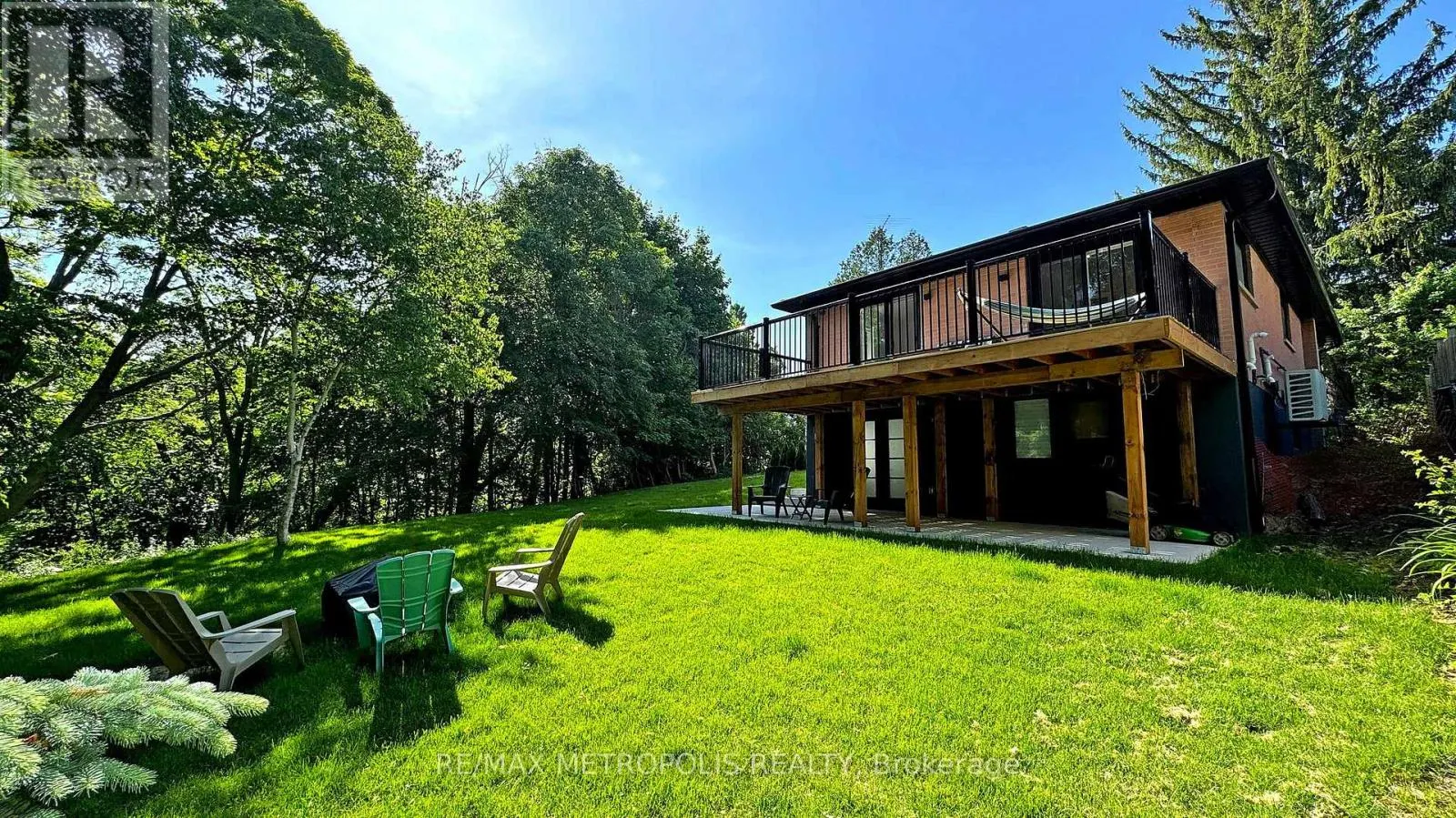 LOWER - 640 LANSDOWNE DRIVE