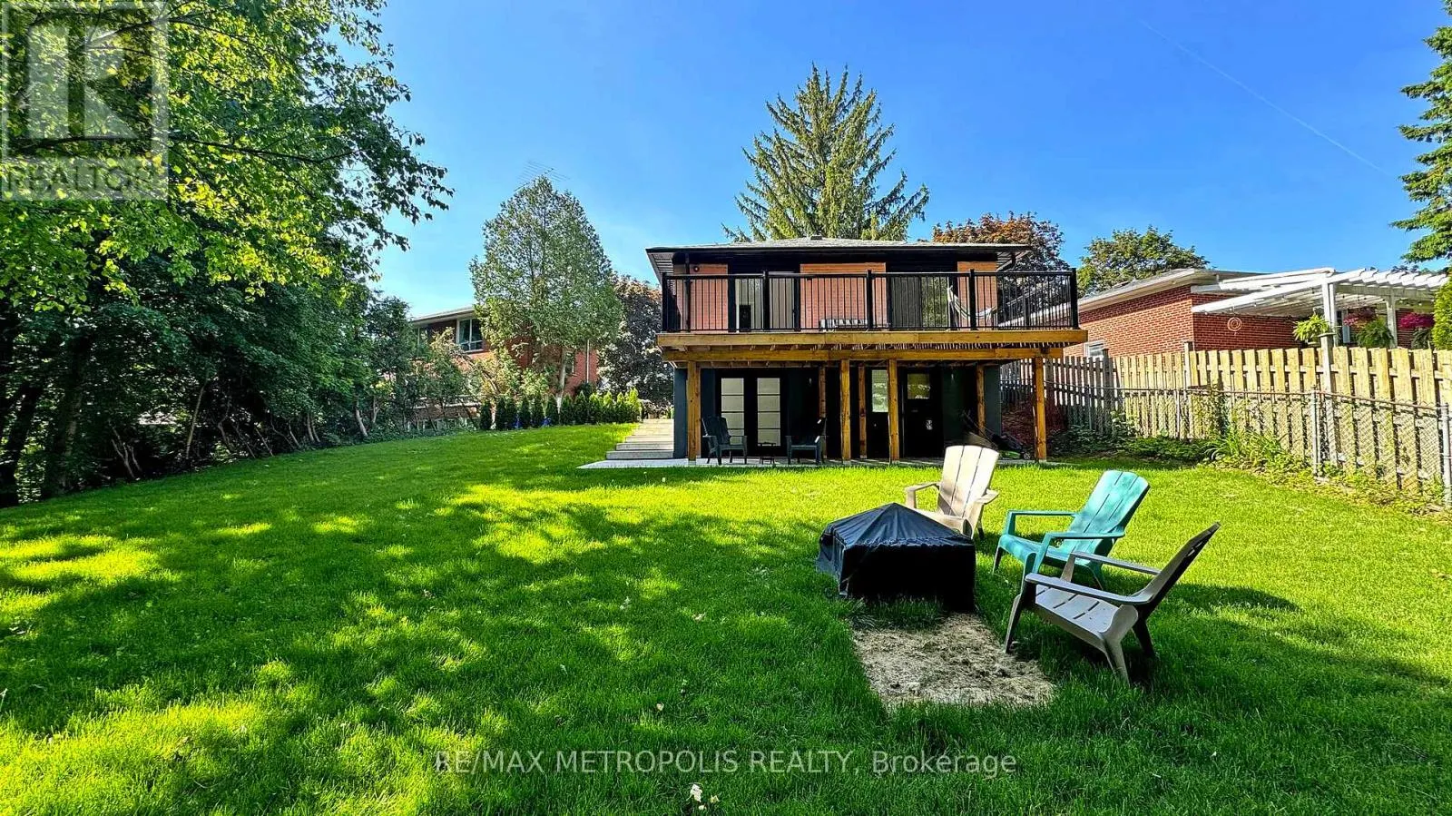 LOWER - 640 LANSDOWNE DRIVE