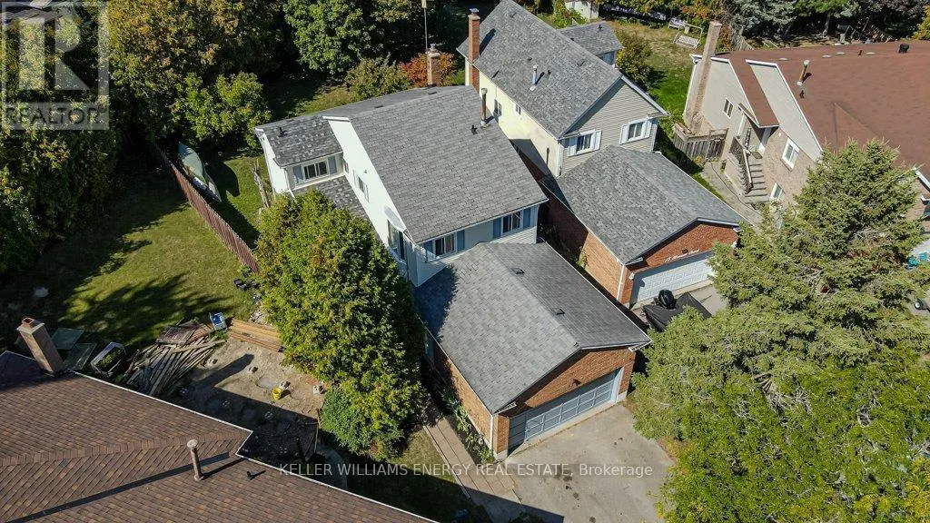 17 BARROW COURT
