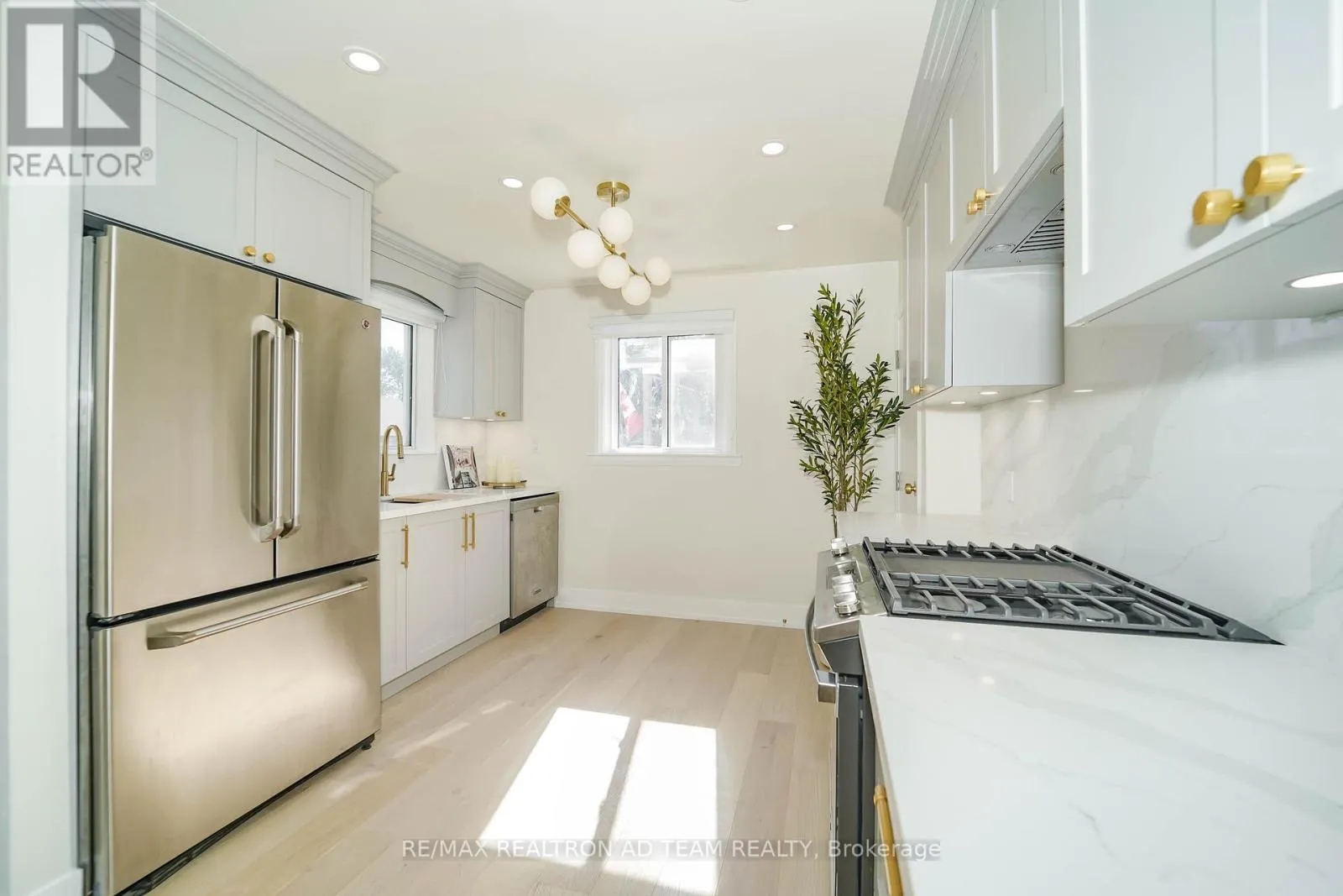 82 ADMIRAL ROAD