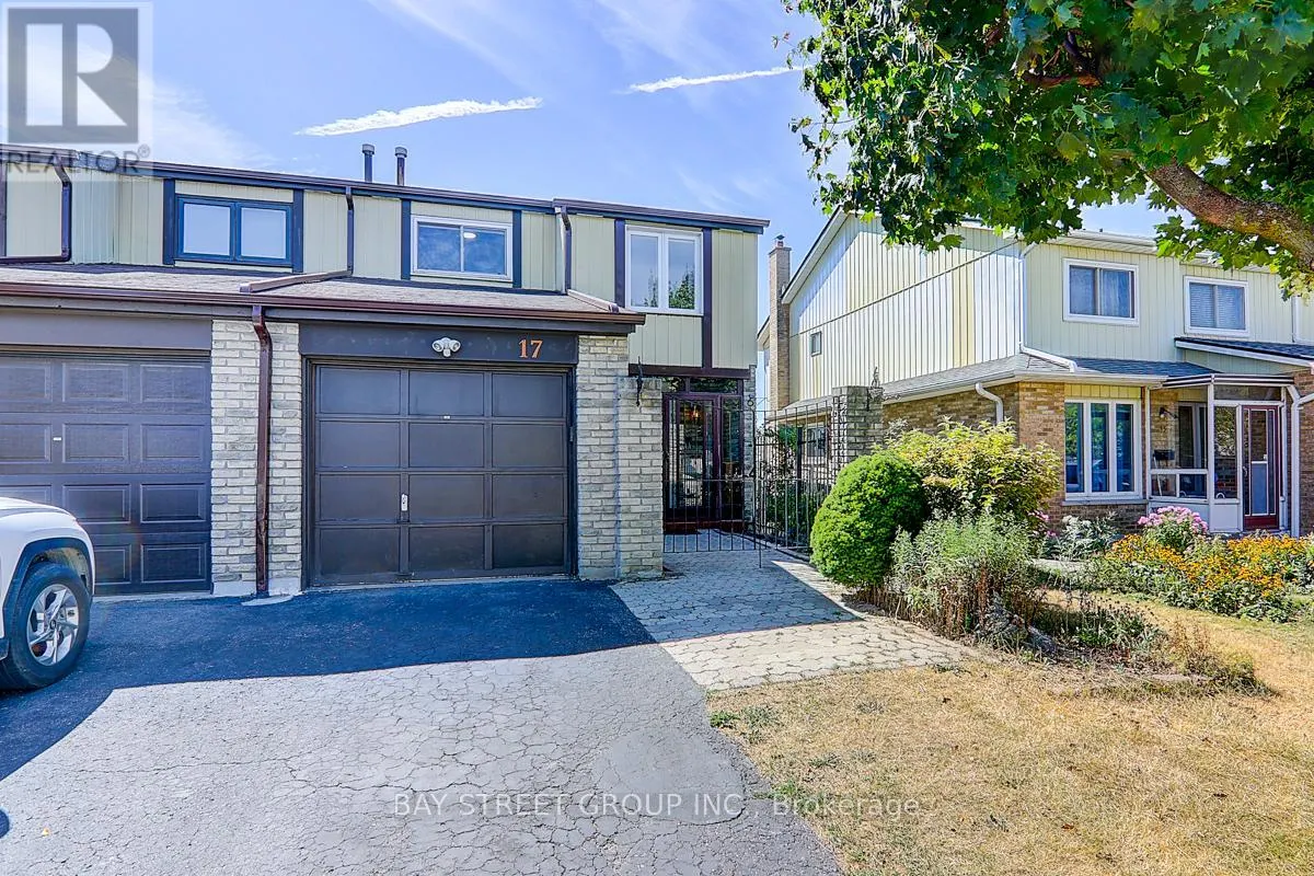 17 NEWDAWN CRESCENT