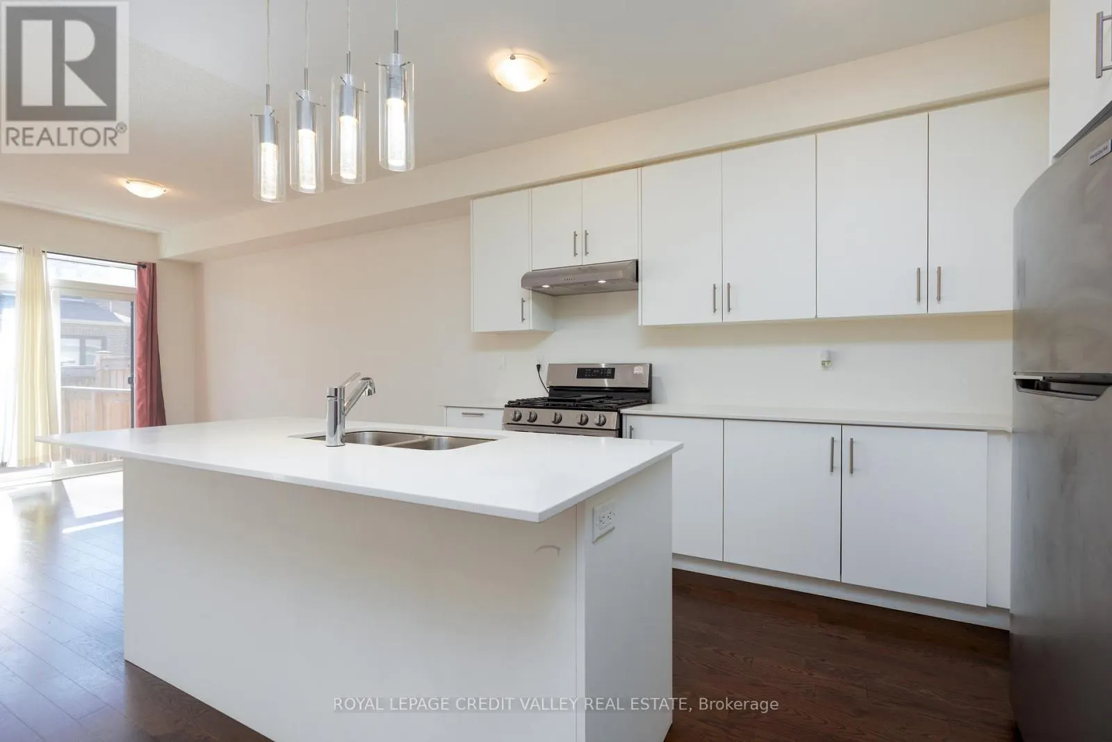 63 LAING DRIVE