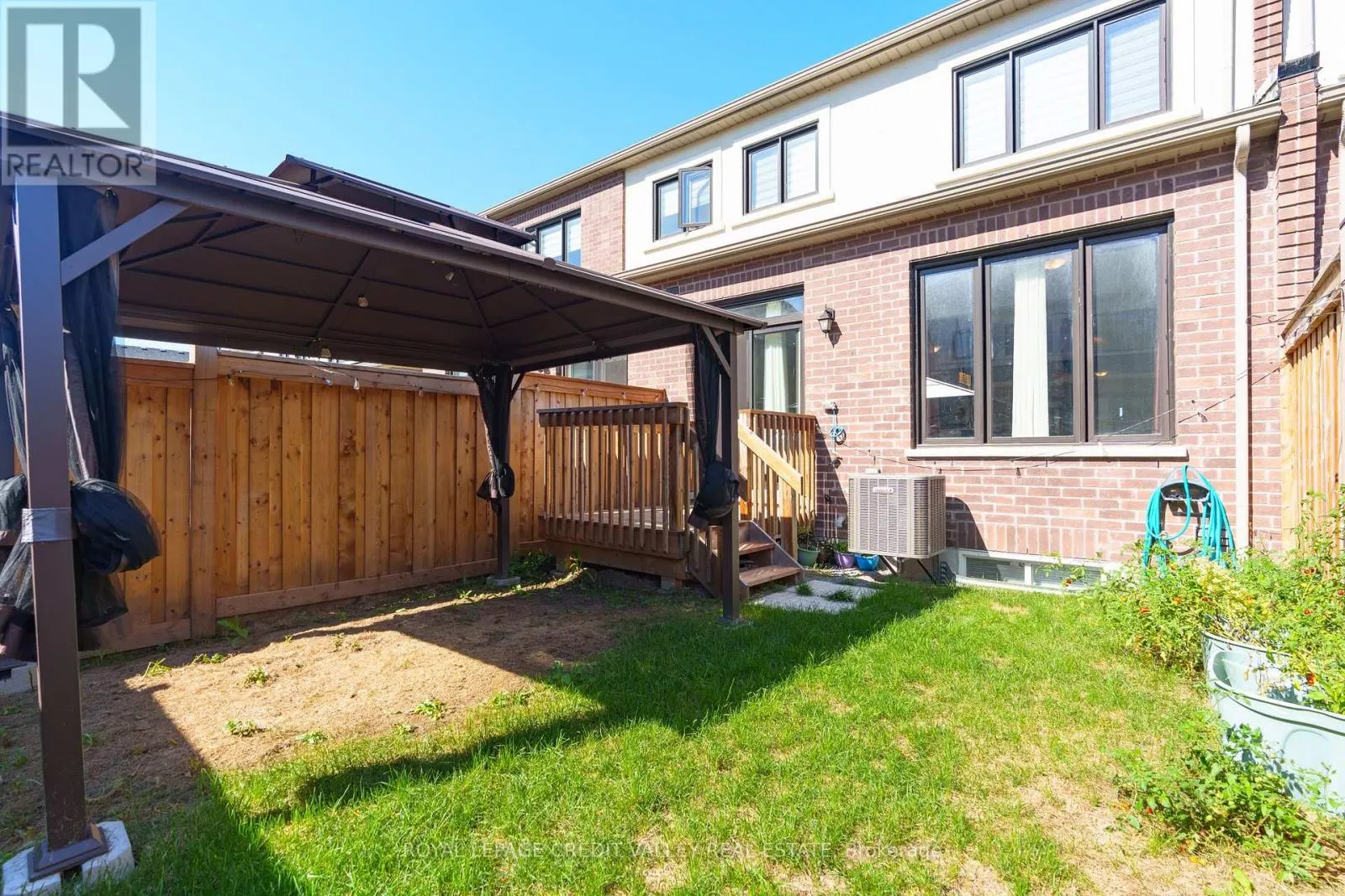 63 LAING DRIVE