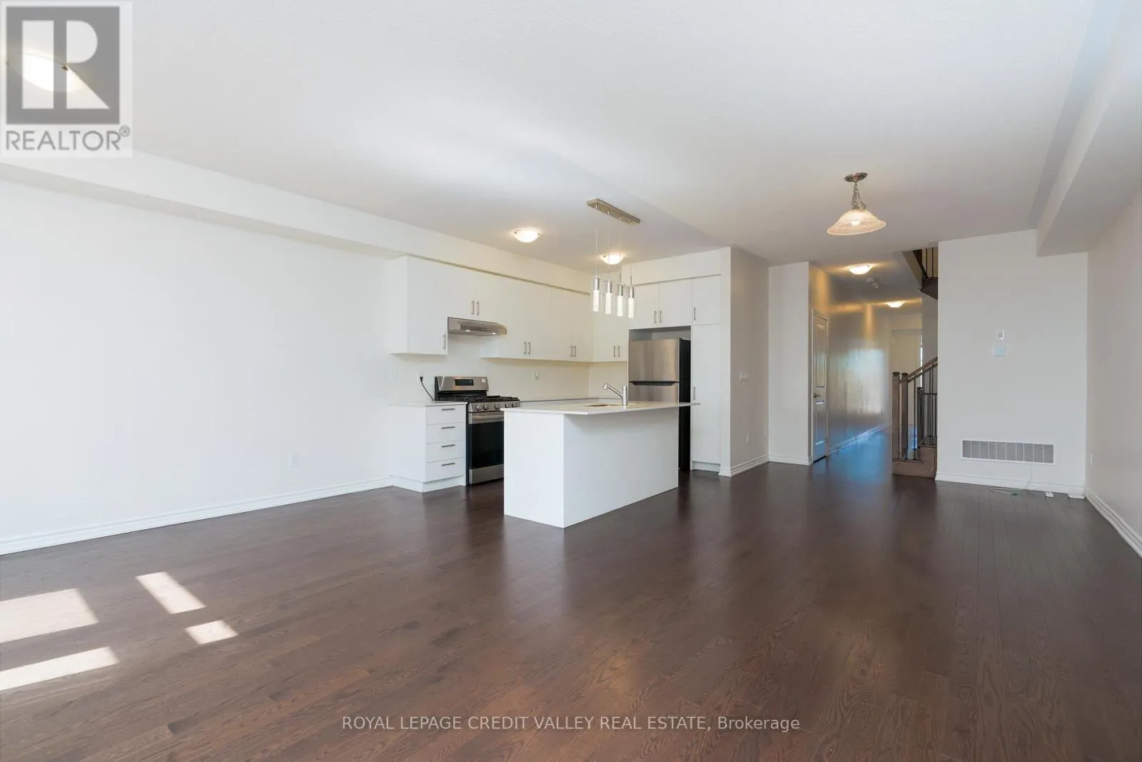 63 LAING DRIVE