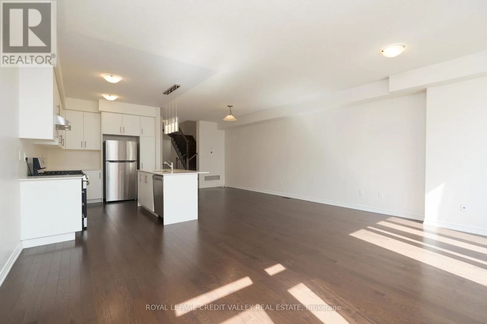 63 LAING DRIVE