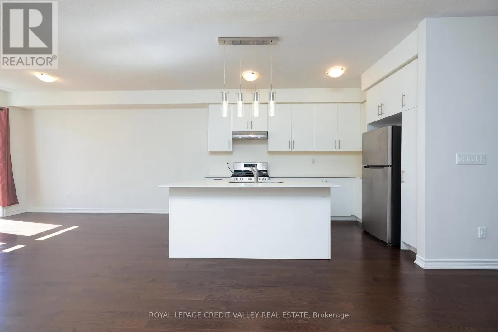 63 LAING DRIVE