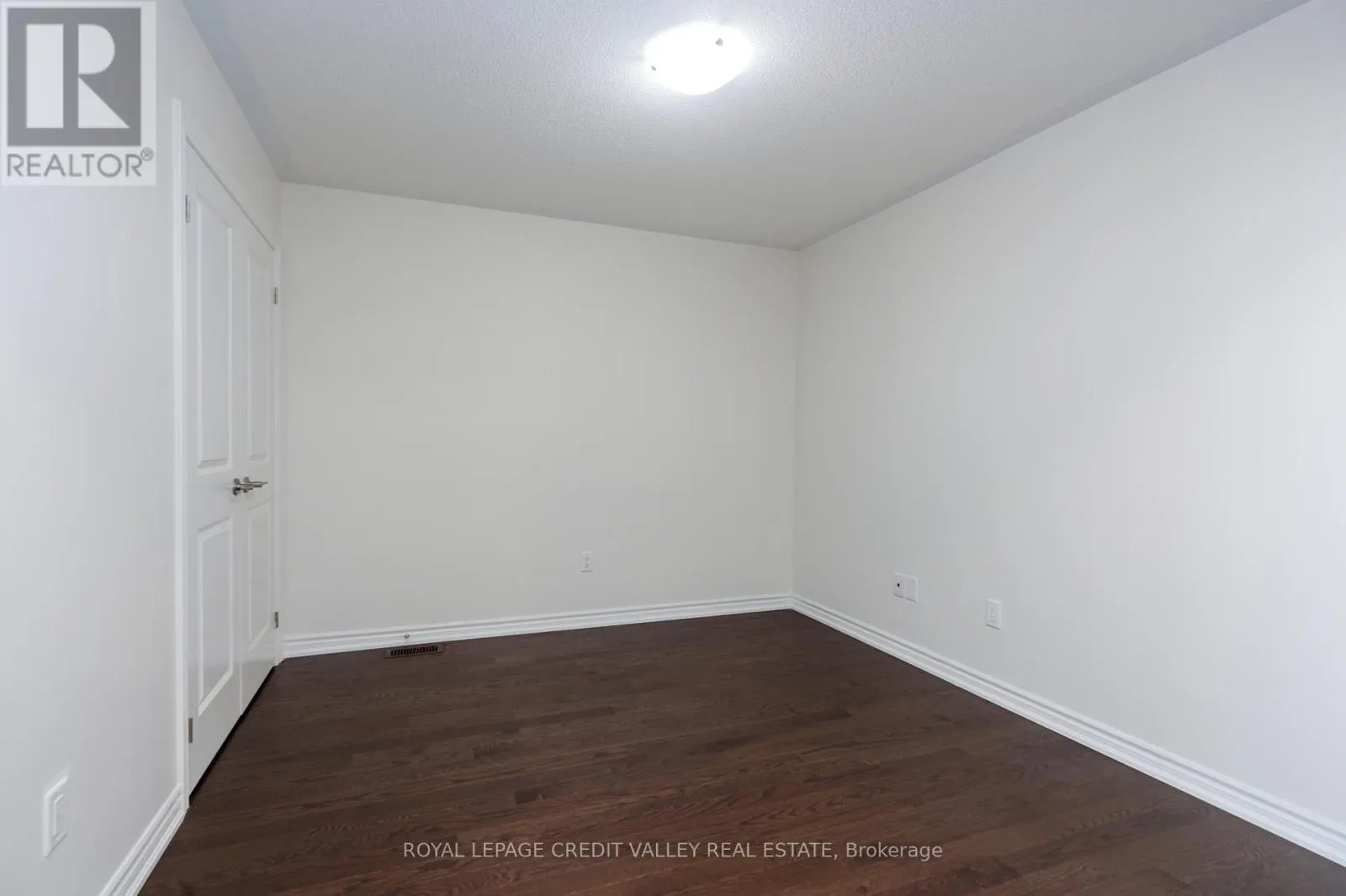 63 LAING DRIVE