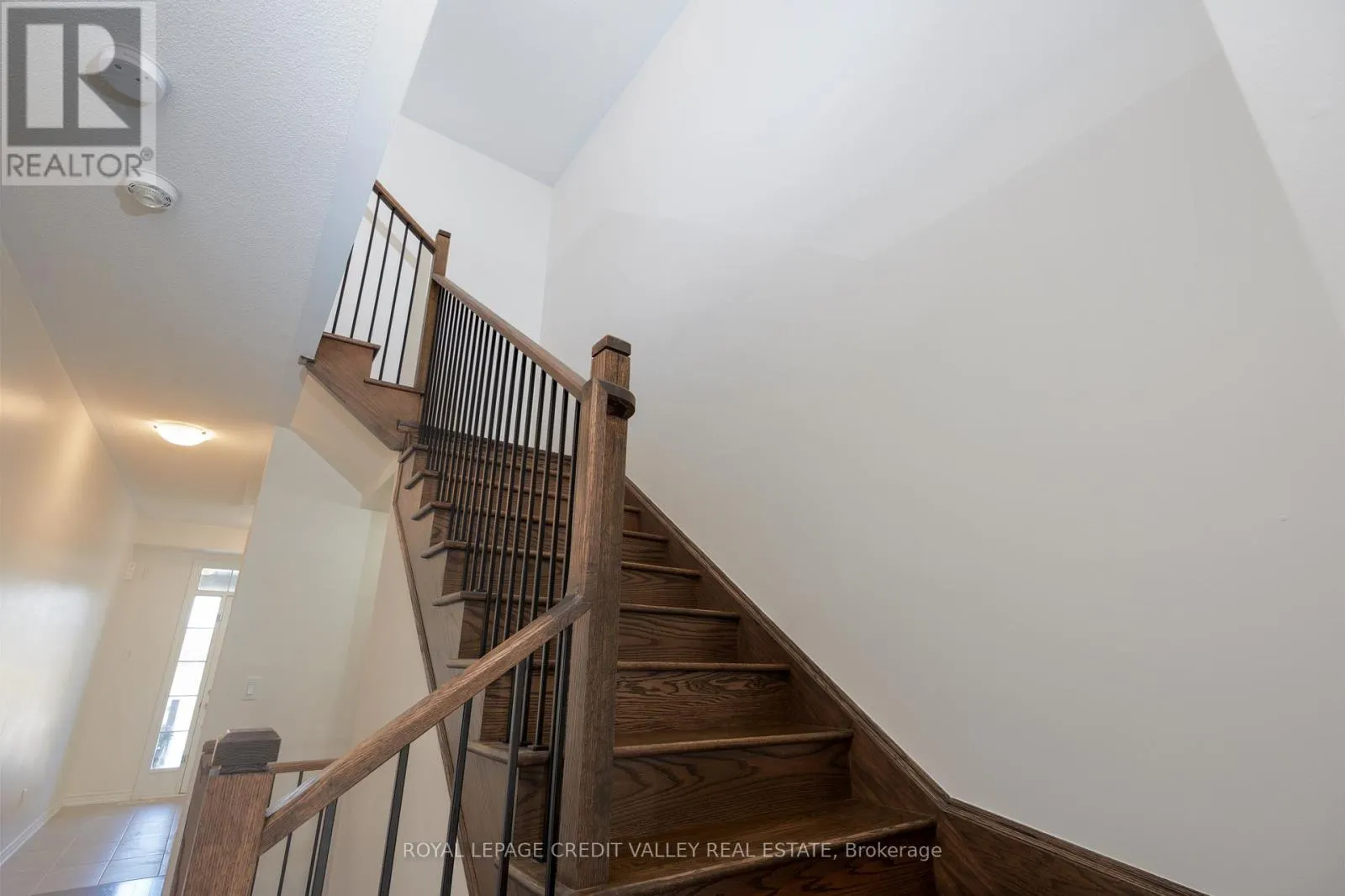 63 LAING DRIVE