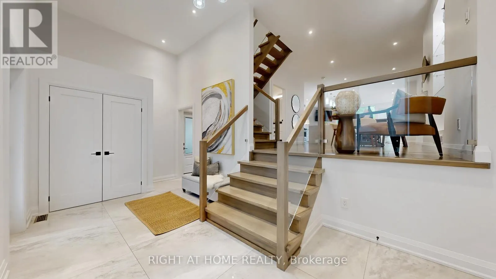 475 DONLANDS AVENUE