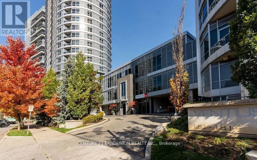 1401 - 151 VILLAGE GREEN SQUARE