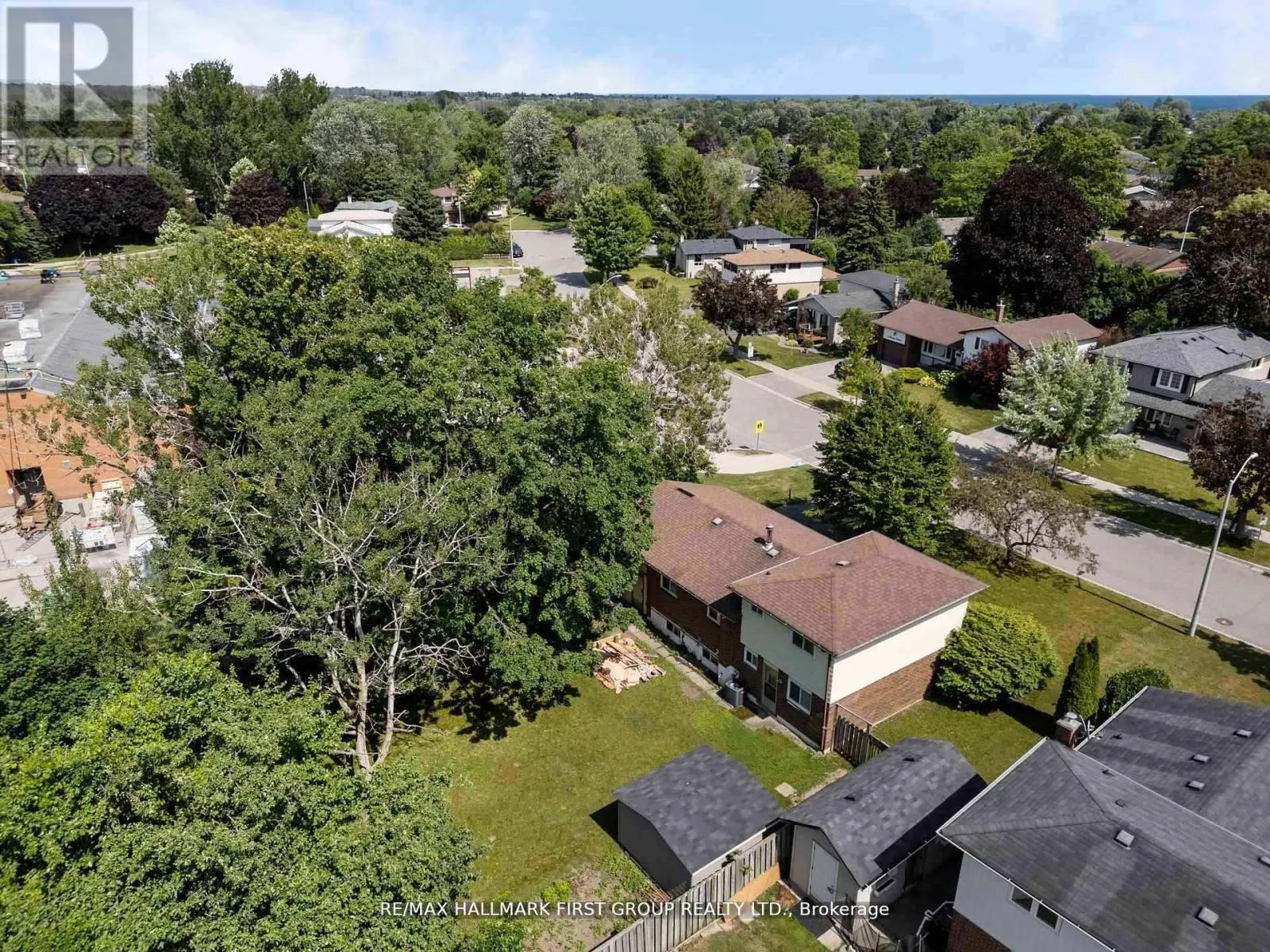 20 LAMBARD CRESCENT