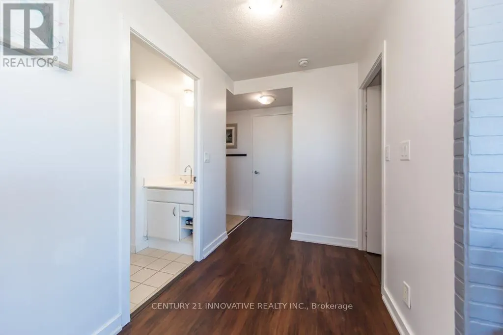 2303 - 38 LEE CENTRE DRIVE
