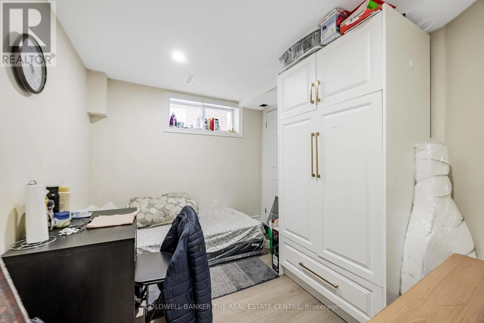 64 WINTER AVENUE