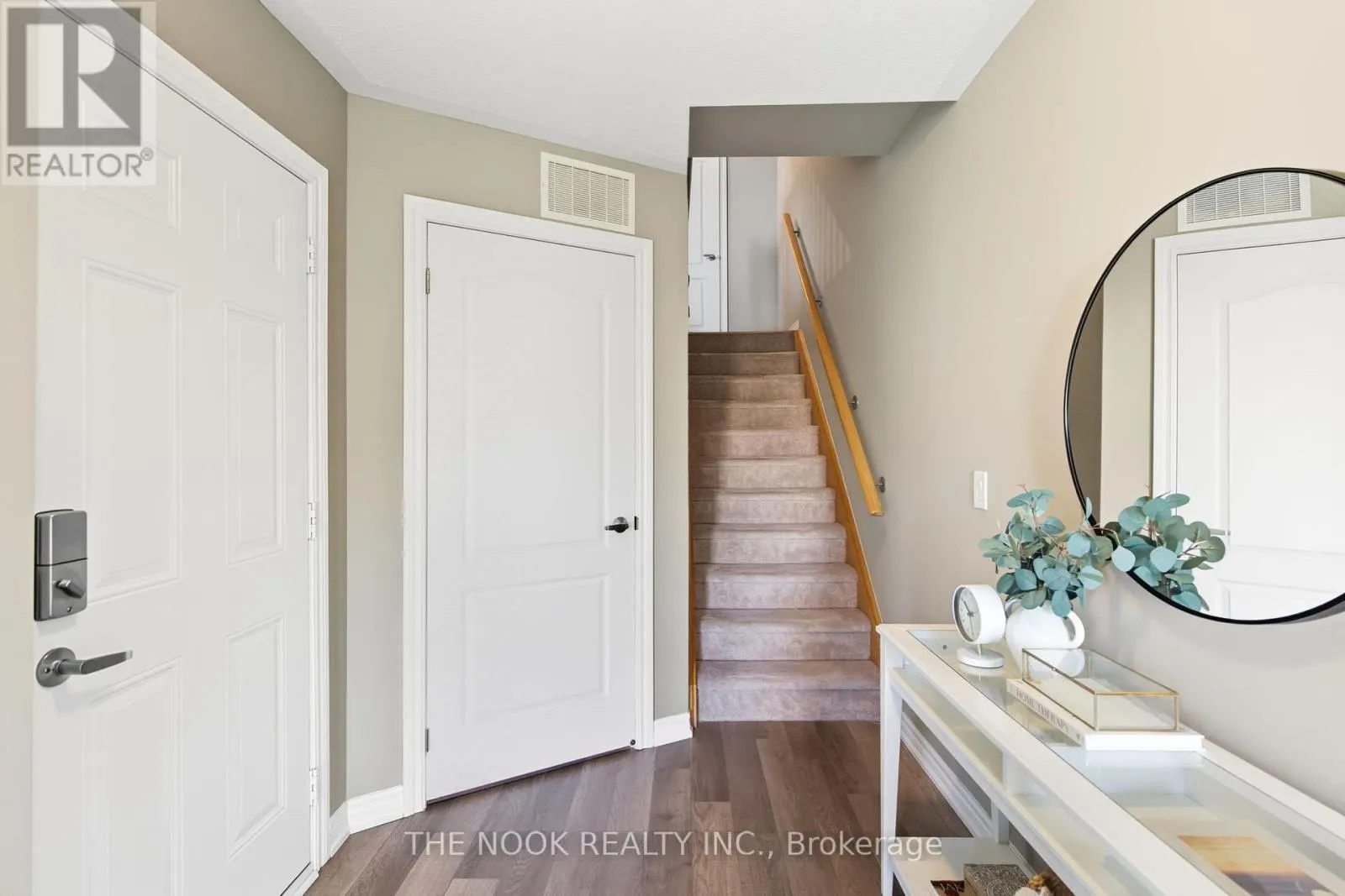 12 TABARET CRESCENT
