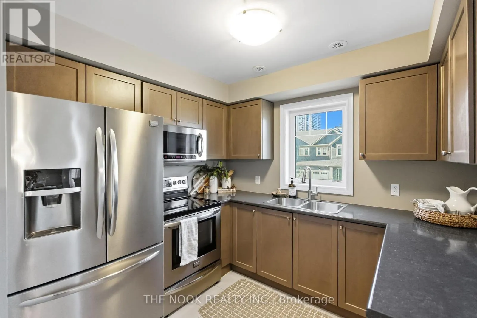 12 TABARET CRESCENT
