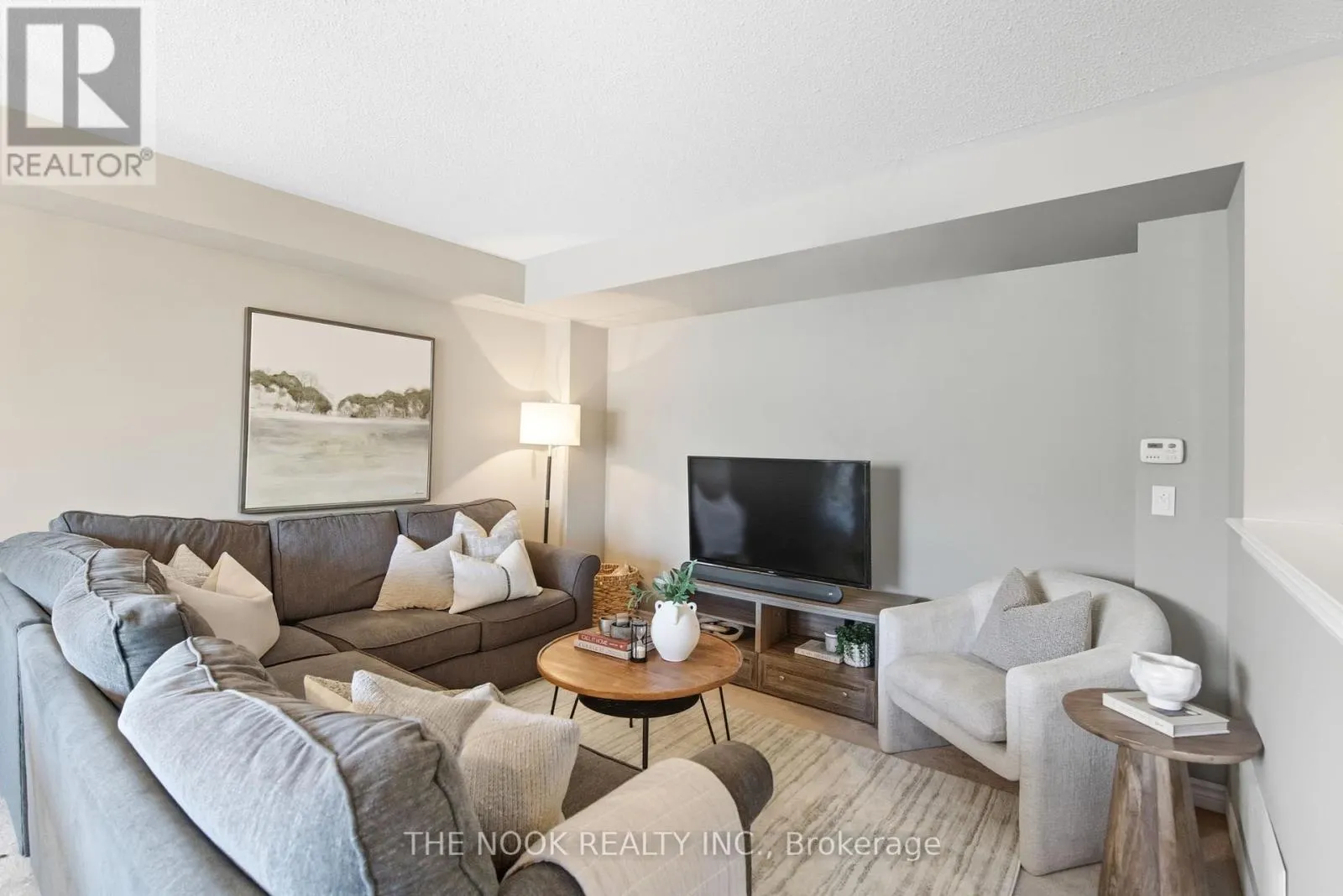 12 TABARET CRESCENT
