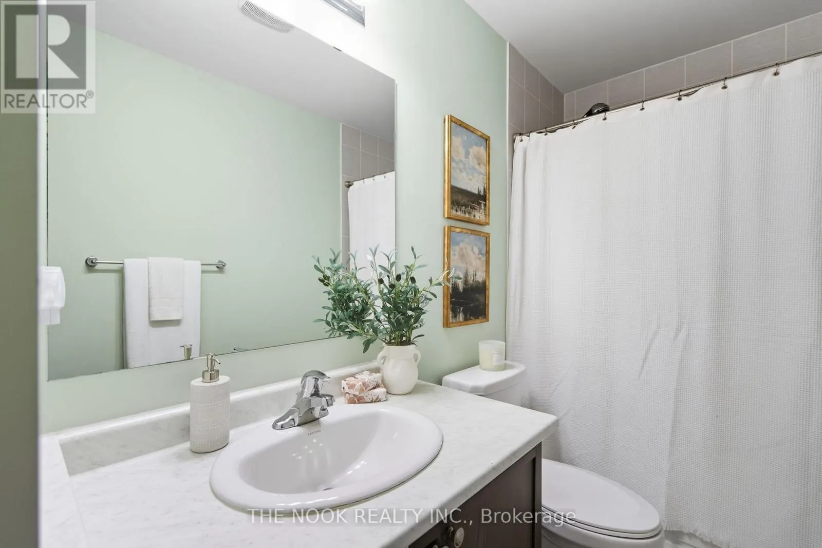 12 TABARET CRESCENT