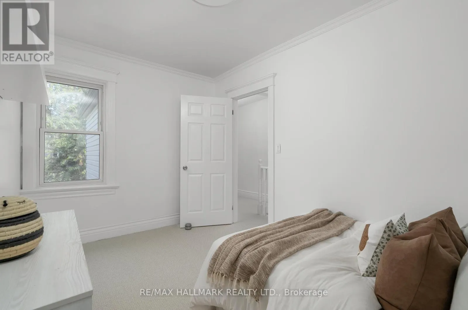 54 WROXETER AVENUE