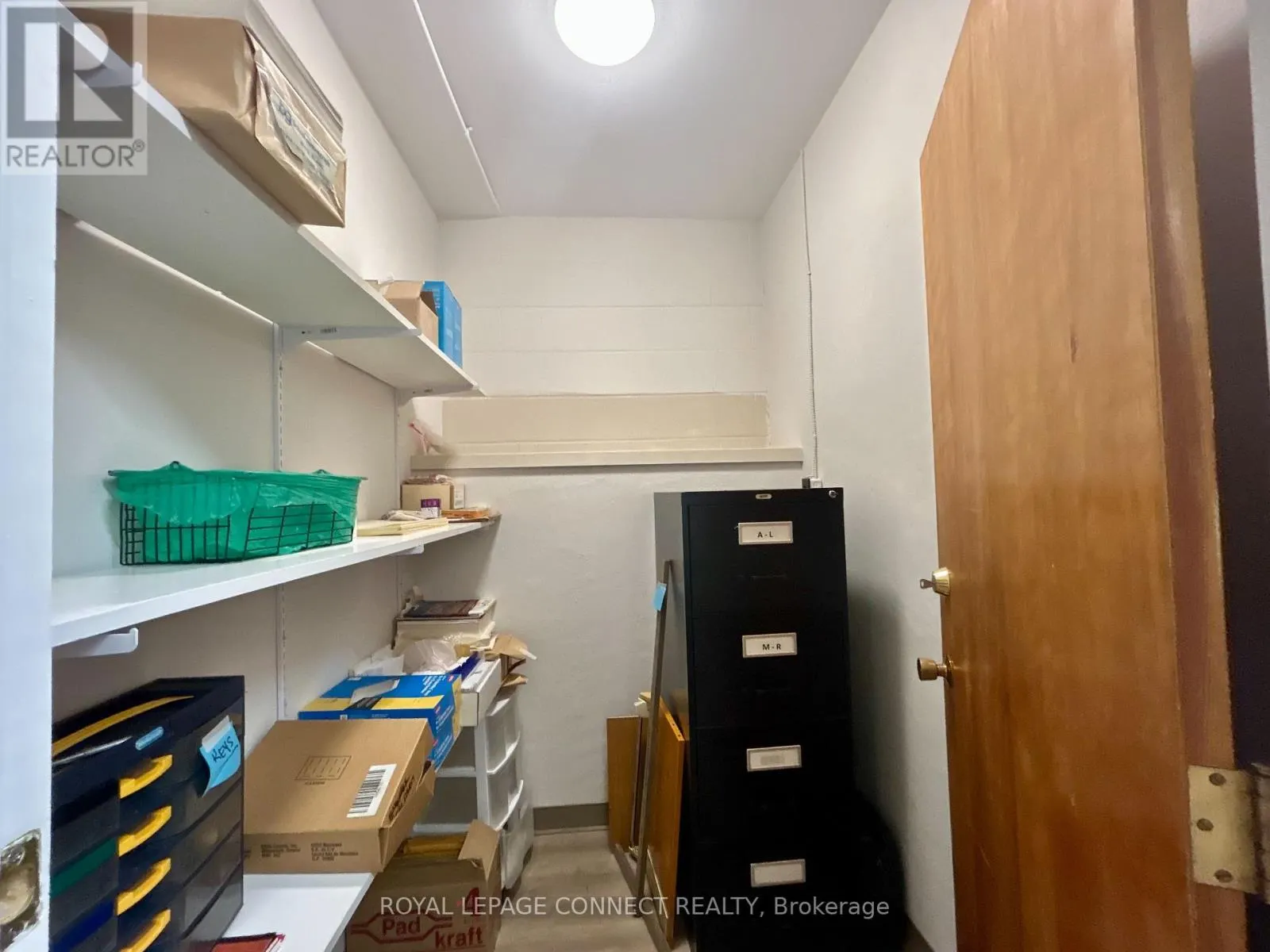LOWER, OFF - 676 SIMCOE STREET N