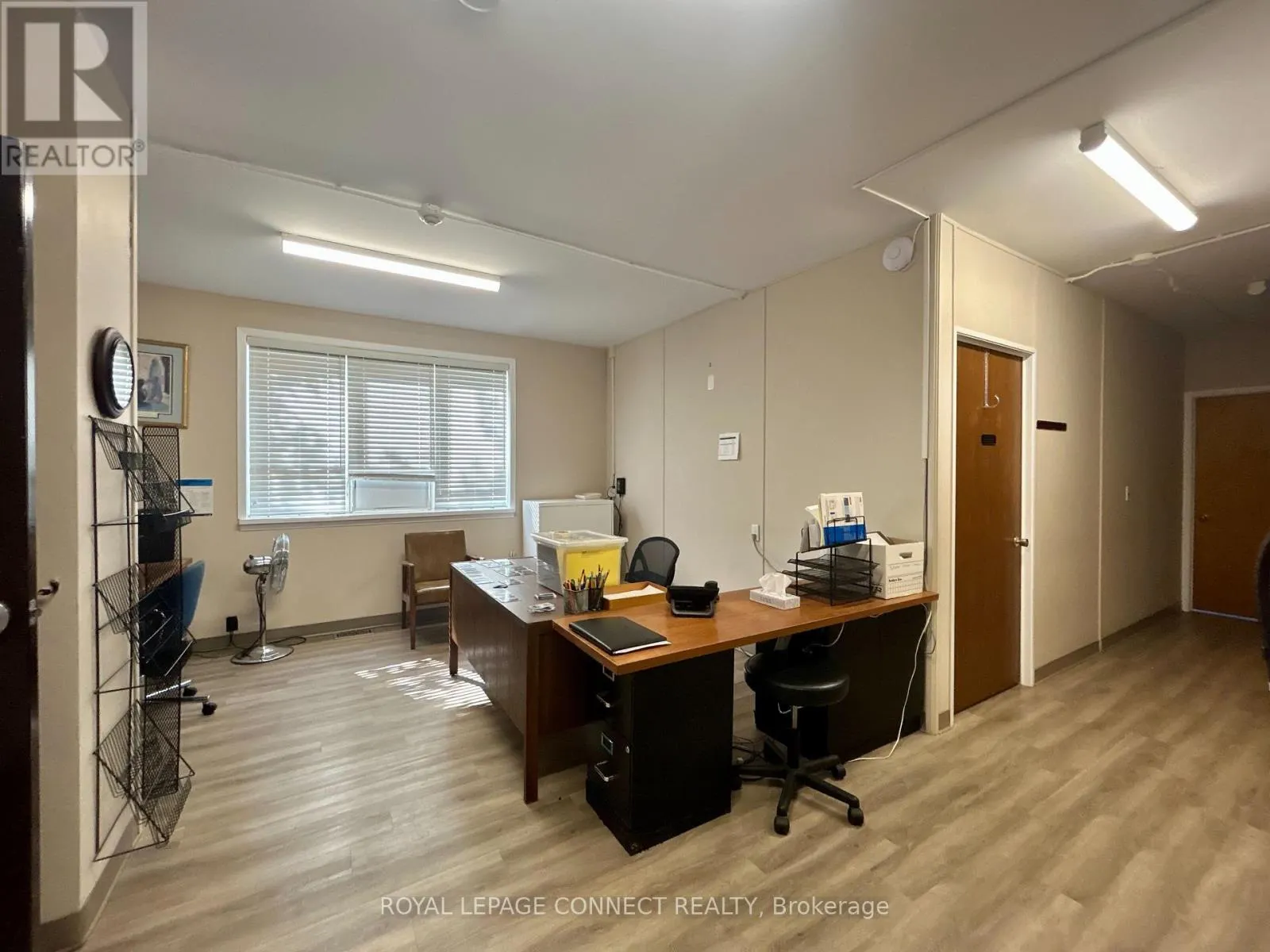 LOWER, OFF - 676 SIMCOE STREET N