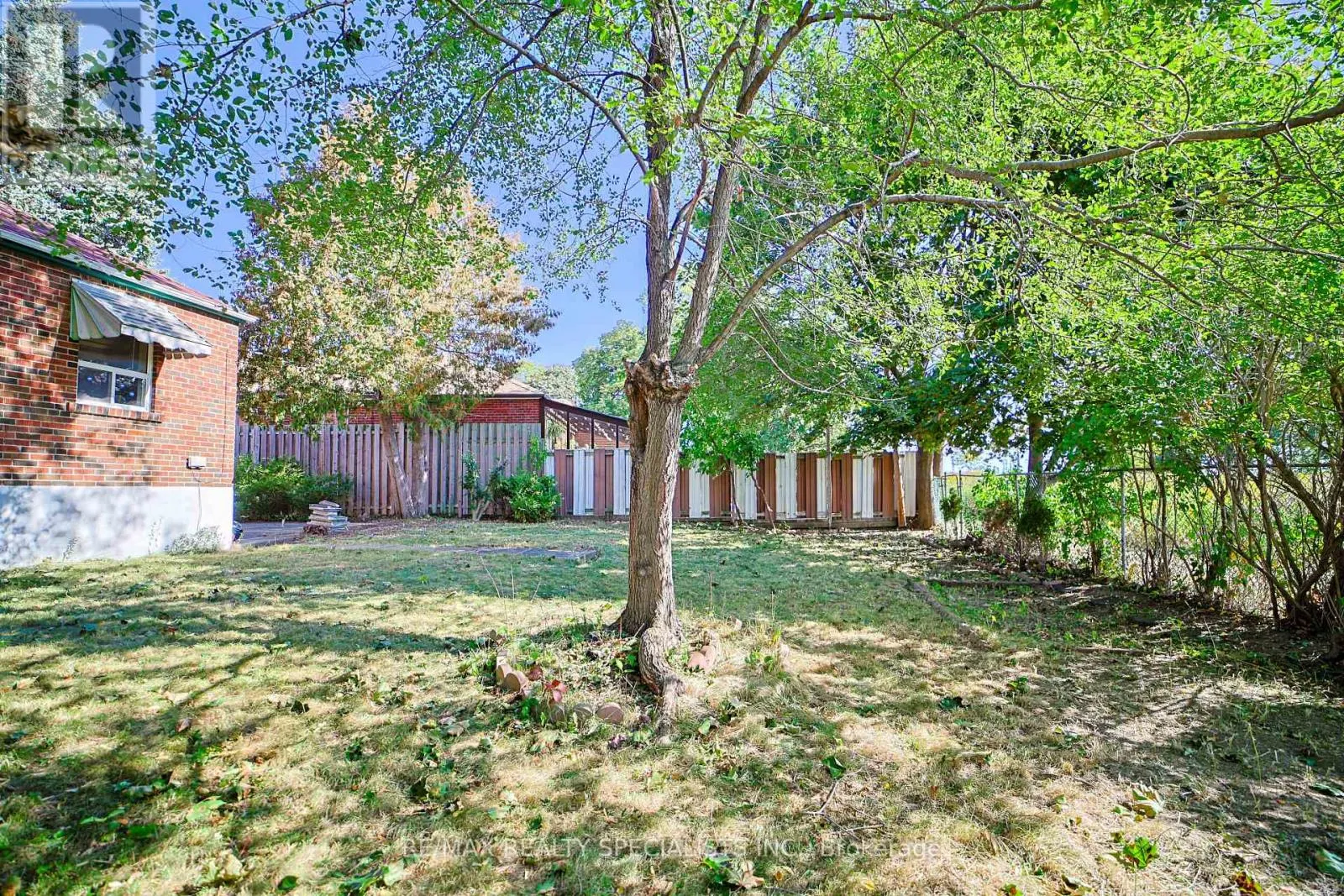 127 FLORA DRIVE